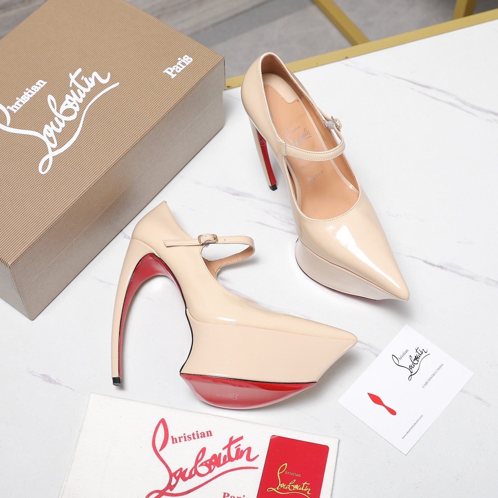 CL Matières Fécales Platform Pumps 15cm Beige Patent Leather 637884