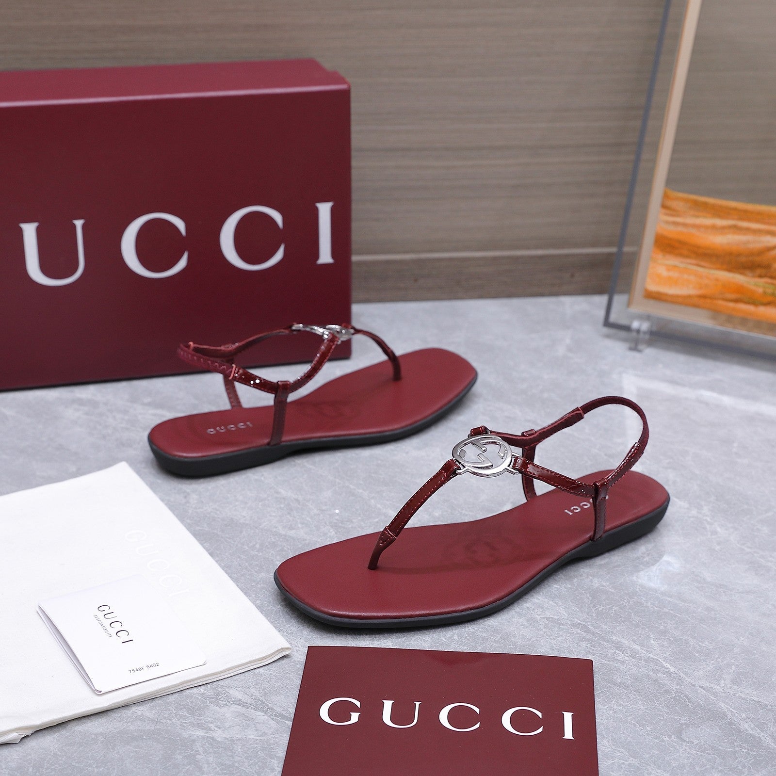 GG Thong Sandal With Interlocking G Burgundy Sheepskin 864297