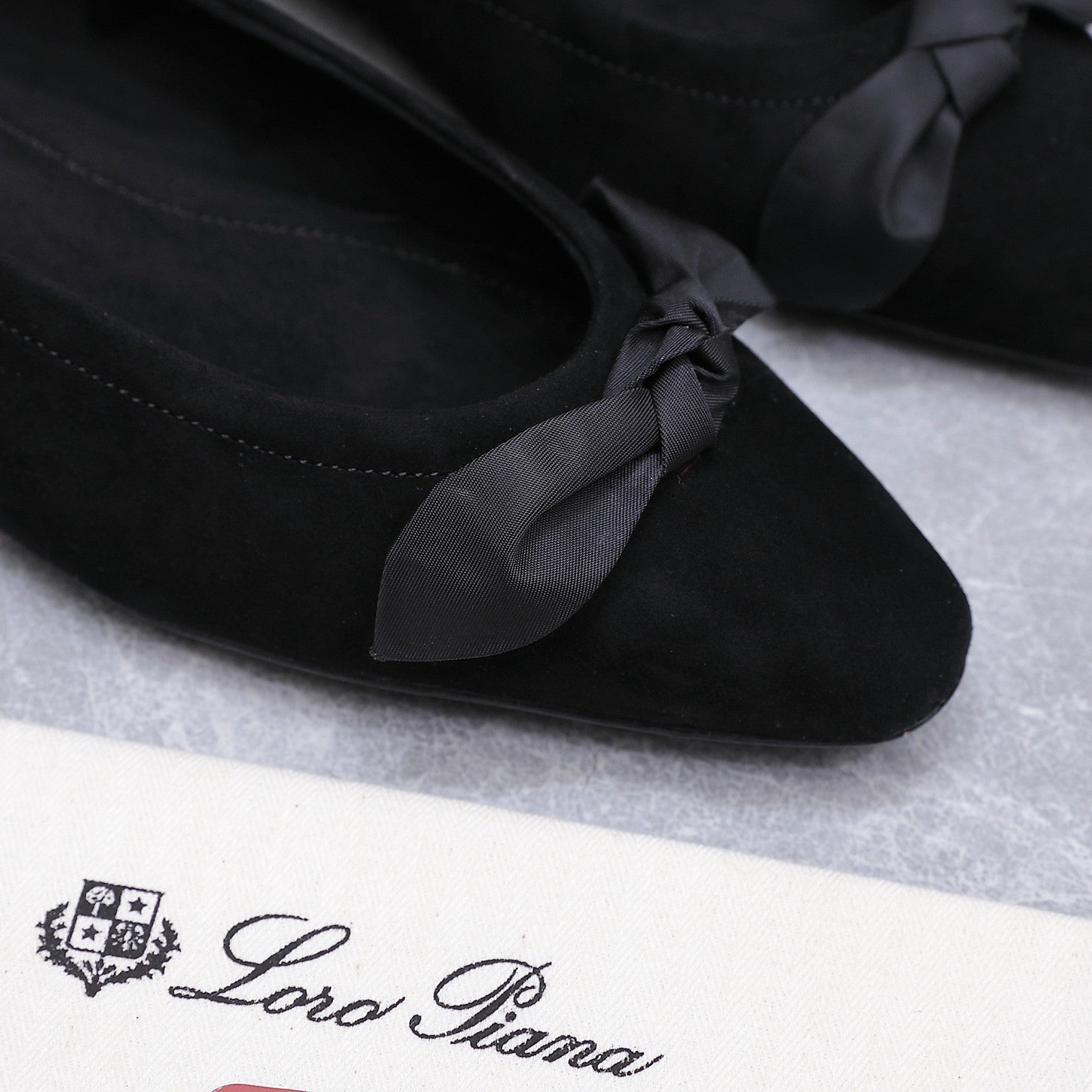 LP 26s Primula Ballet Flat Black Velvet 864941
