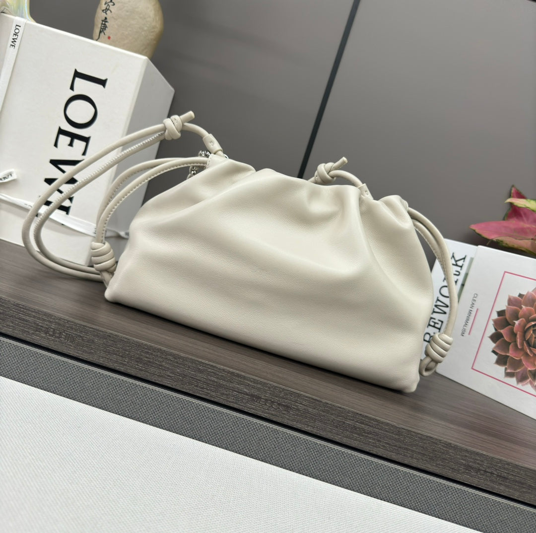 Loewe Flamenco Purse 30 White Lambskin Shw