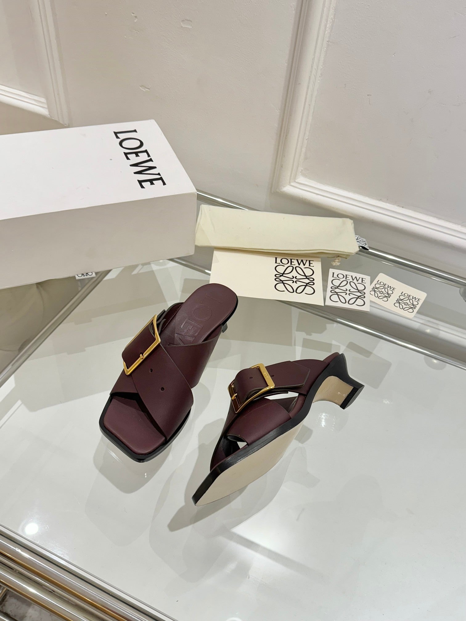 Loewe Petal Buckle Sandals Burgundy Leather 881322