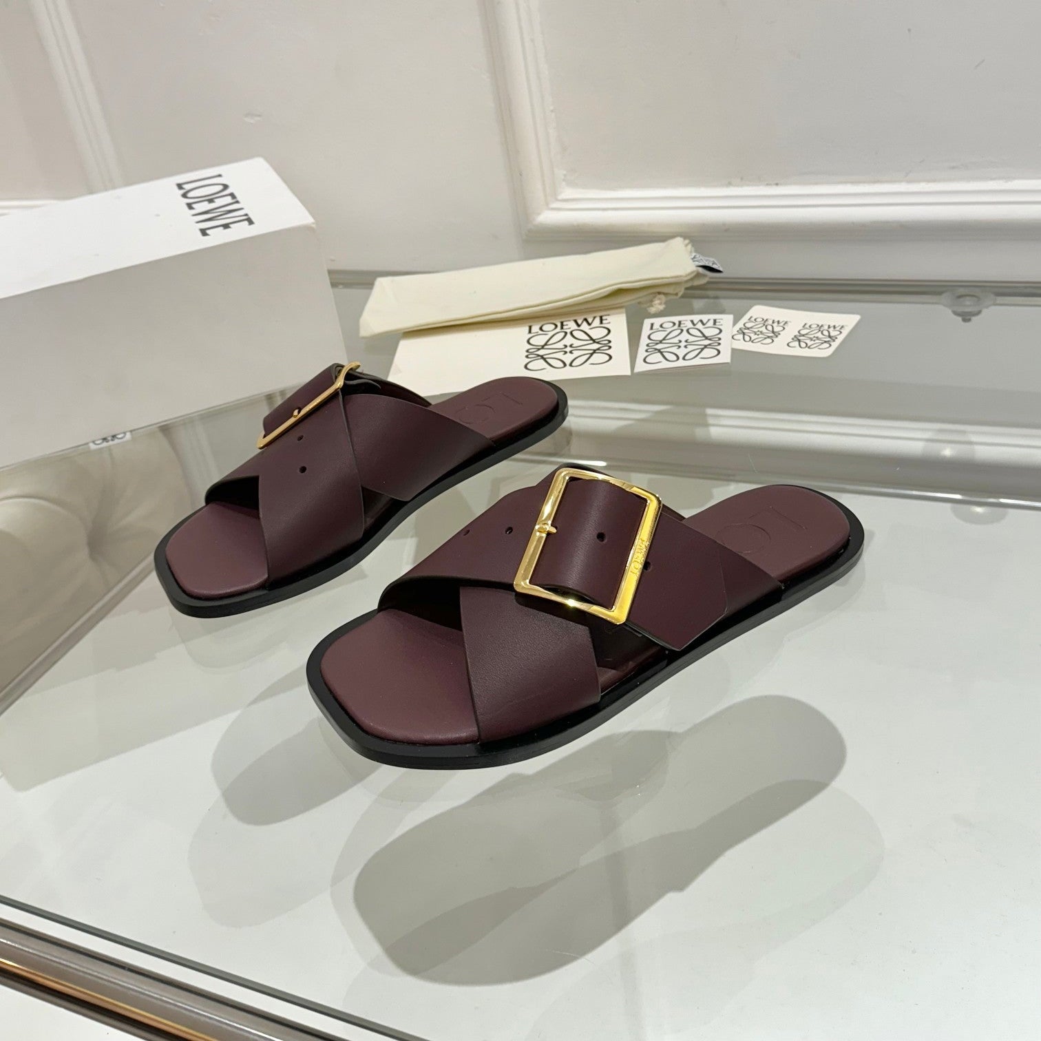Loewe Petal Buckle Slide Burgundy Leather 881318