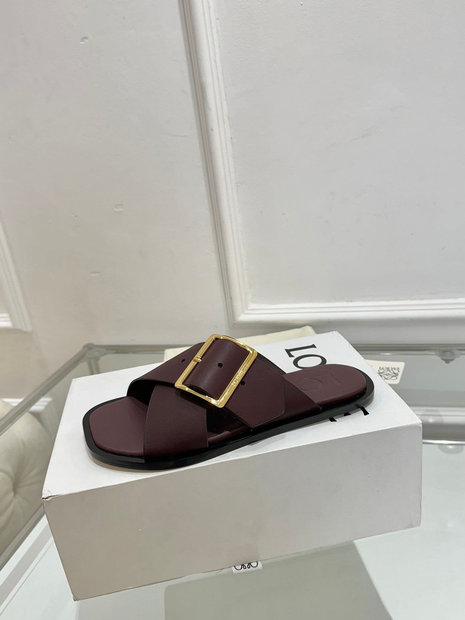 Loewe Petal Buckle Slide Burgundy Leather 881318