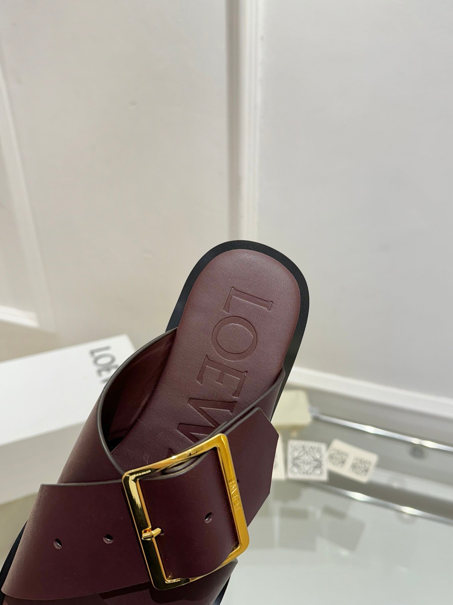 Loewe Petal Buckle Slide Burgundy Leather 881318