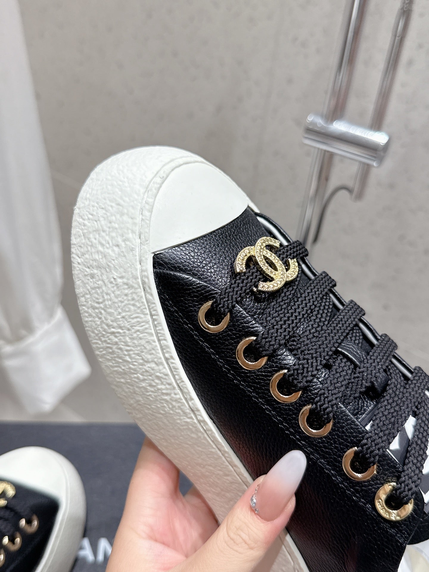 CC Sneaker Black cowhide 204661