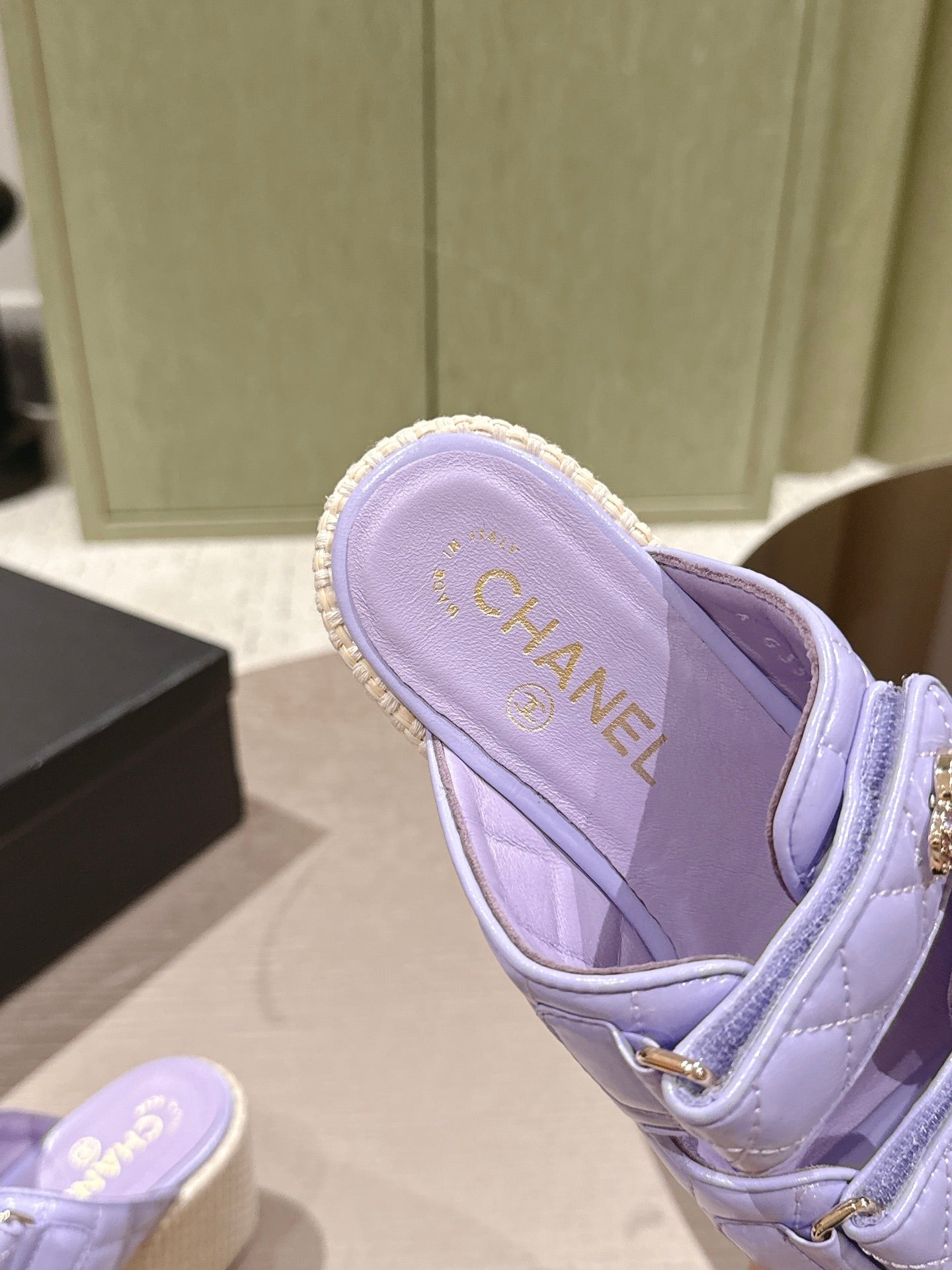 CC 26s Dad Platform Sandal Mule Light Purple Sheepskin 762872