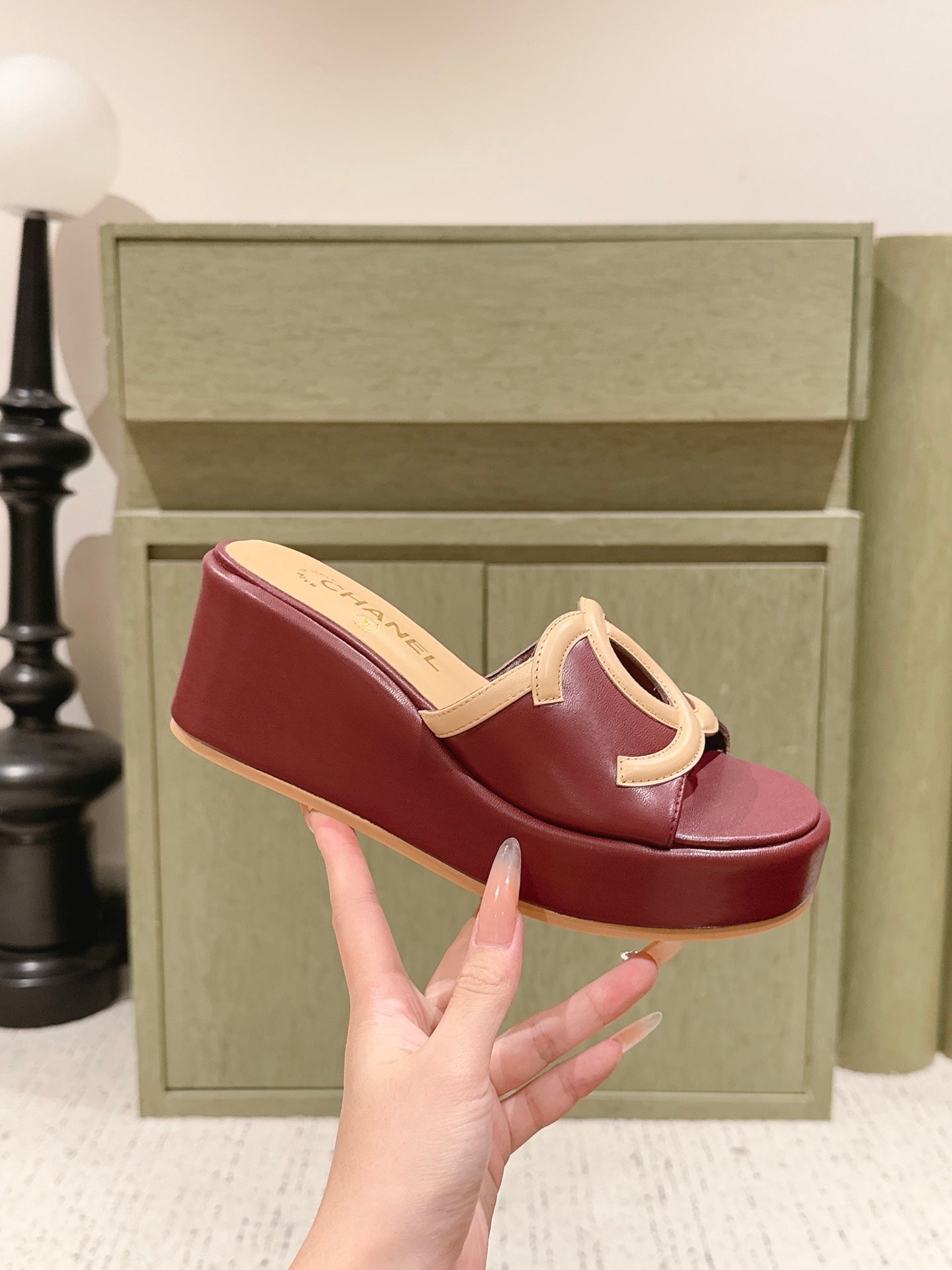 CC 26s Platform Mules Beige Burgundy Lambskin 916988