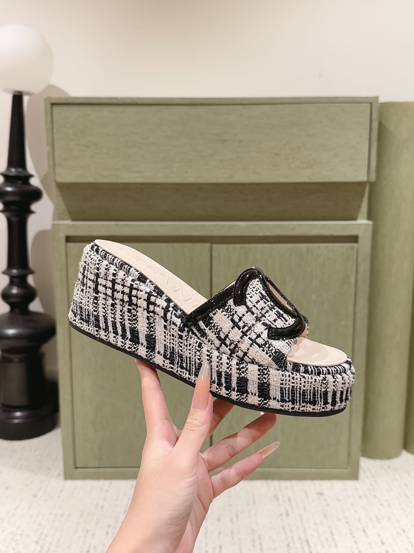 CC 26s Platform Mules Black White Lambskin Fabric 916993