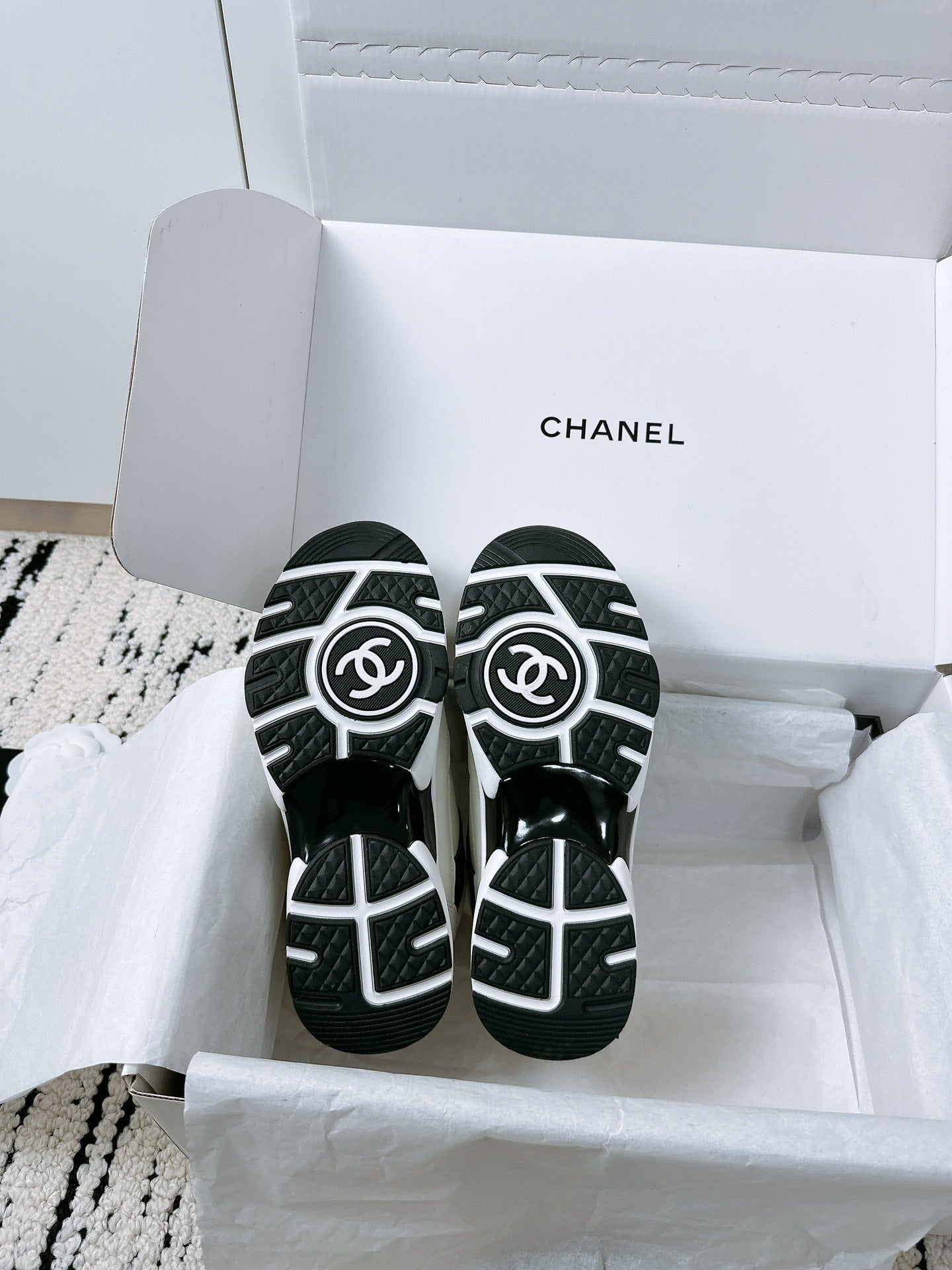 CC Sneaker 35mm In White Mix Black Soft Cowhide 144706