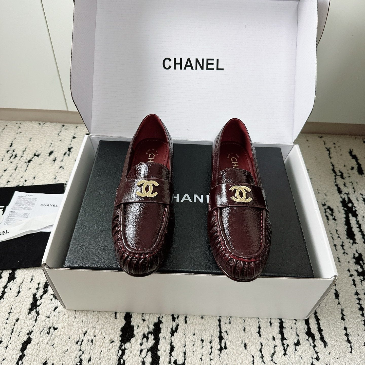 CC 26A Métiers d’art 2026 Loafer Burgundy Glossy Sheepskin 900704