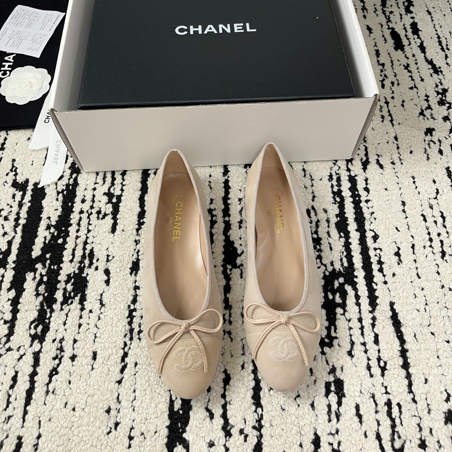 CC 26A Ballet Flat Light Khaki Suede 900737