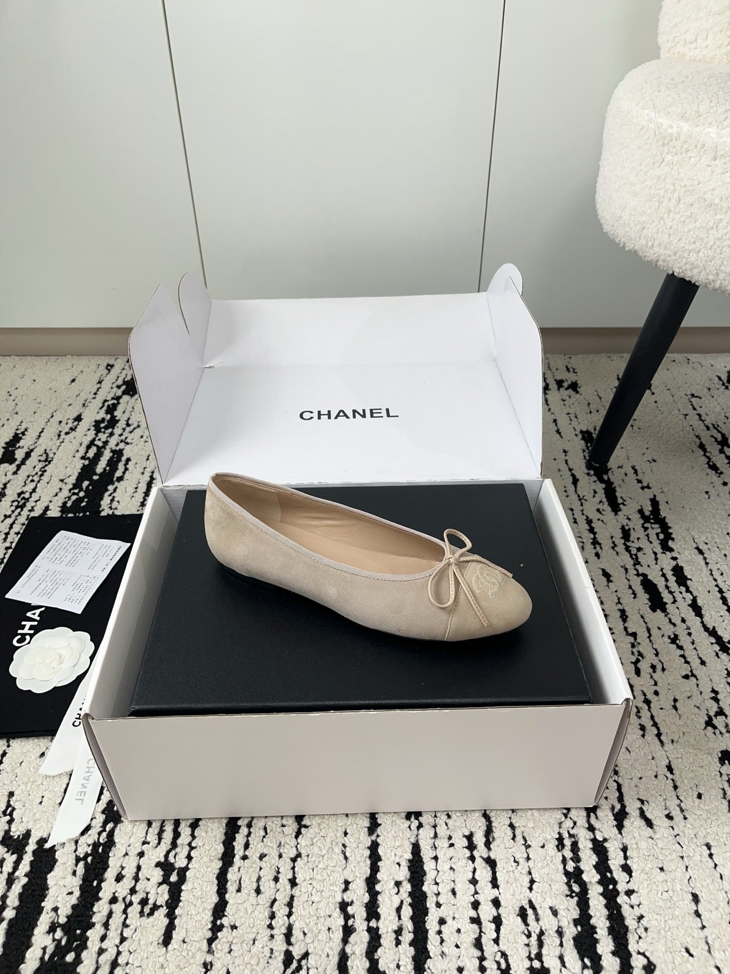 CC 26A Ballet Flat Light Khaki Suede 900737