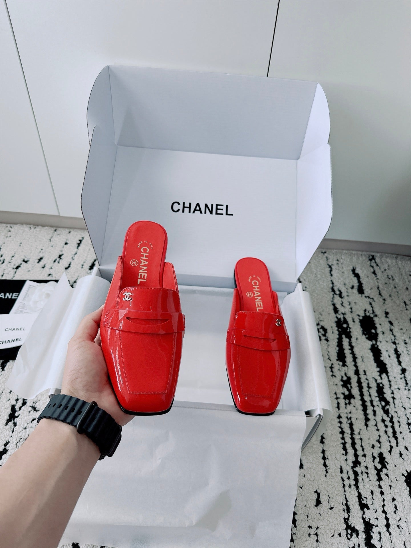 CC AW26 Mocassins Mule Bright Red Shiny Leather 942469