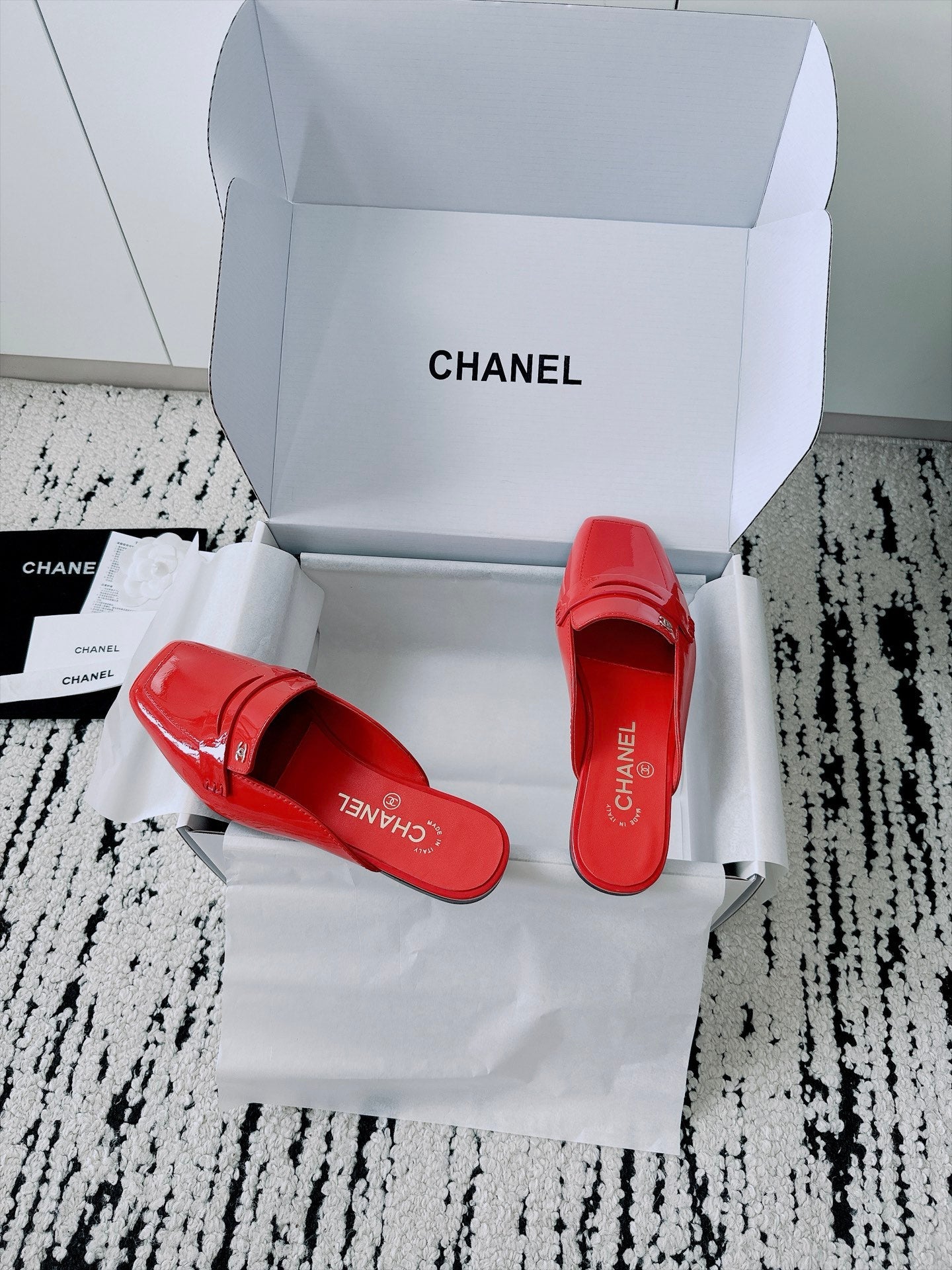 CC AW26 Mocassins Mule Bright Red Shiny Leather 942469