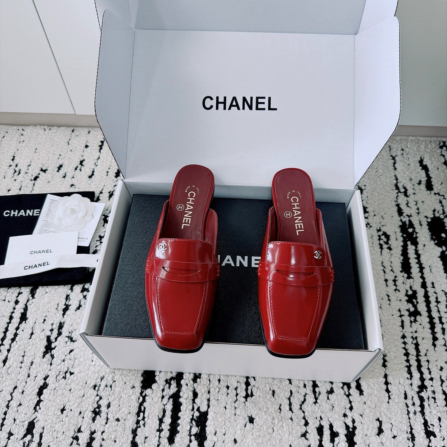 CC AW26 Mocassins Mule Red Shiny Leather 942470