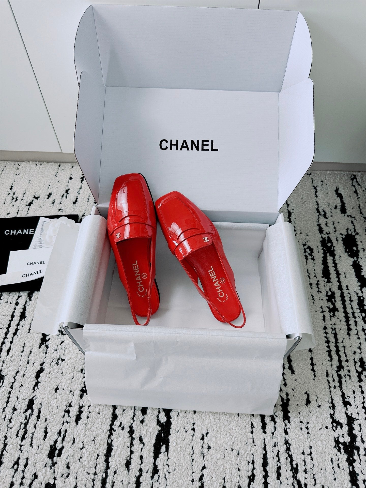 CC AW26 Mocassins Slingback Loafers Bright Red Shiny Leather 942467