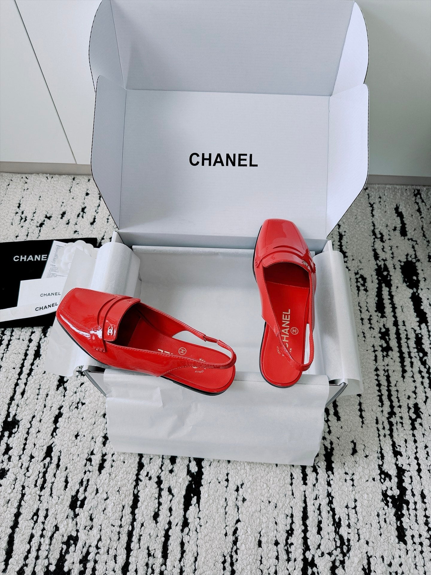 CC AW26 Mocassins Slingback Loafers Bright Red Shiny Leather 942467