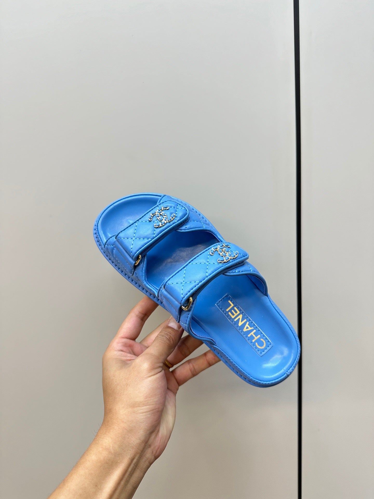 CC 26s Dad Sandal Bright Blue Sheepskin 965034