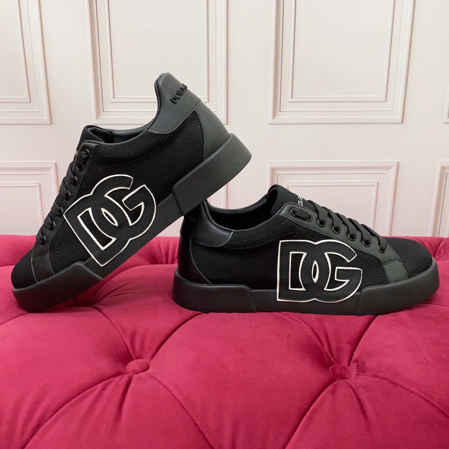 DC 25 Portofino Sneakers Black Cowhide 354916