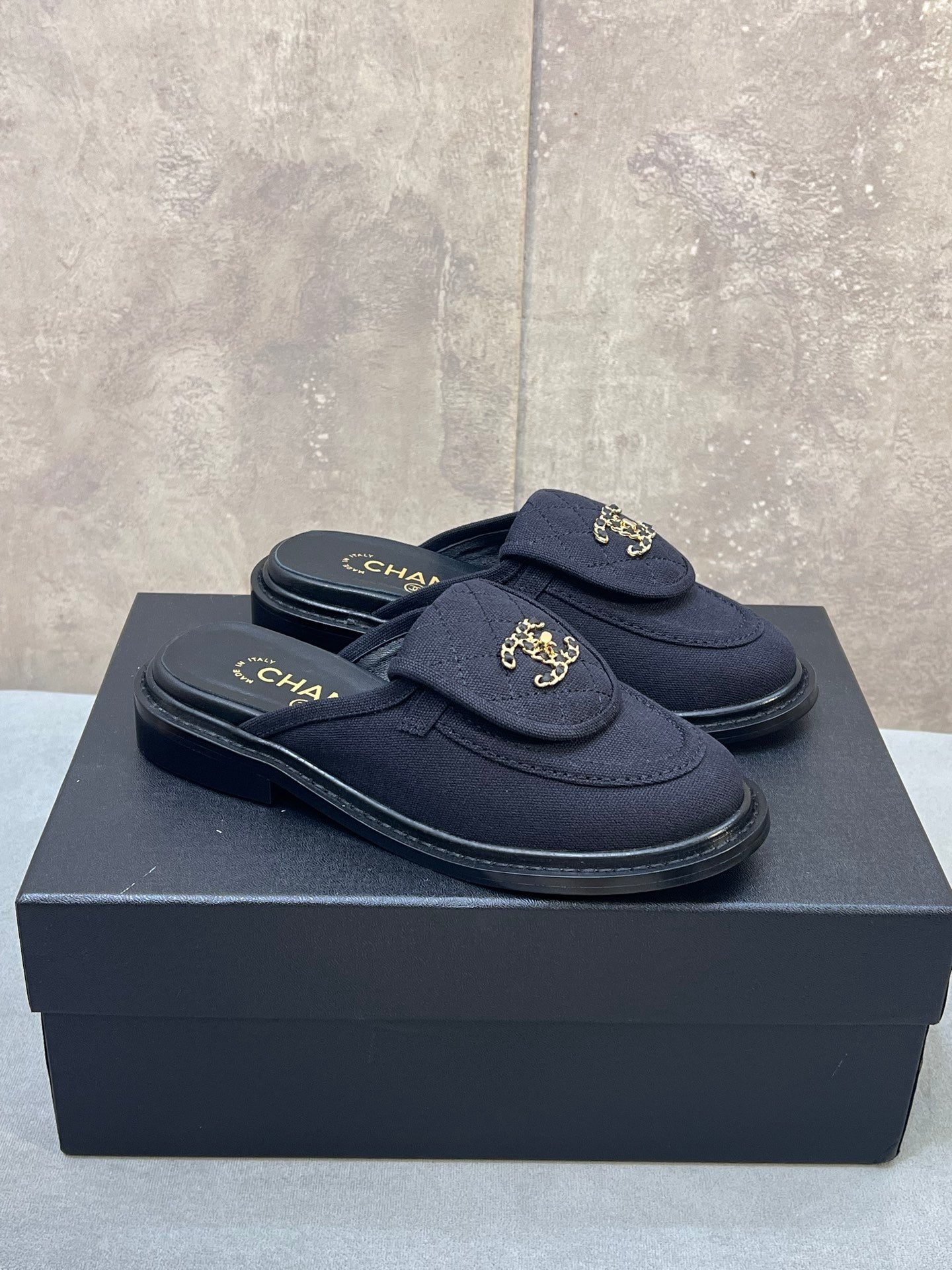 CC 26s Mule Loafers Black Canvas With Quilted Flap