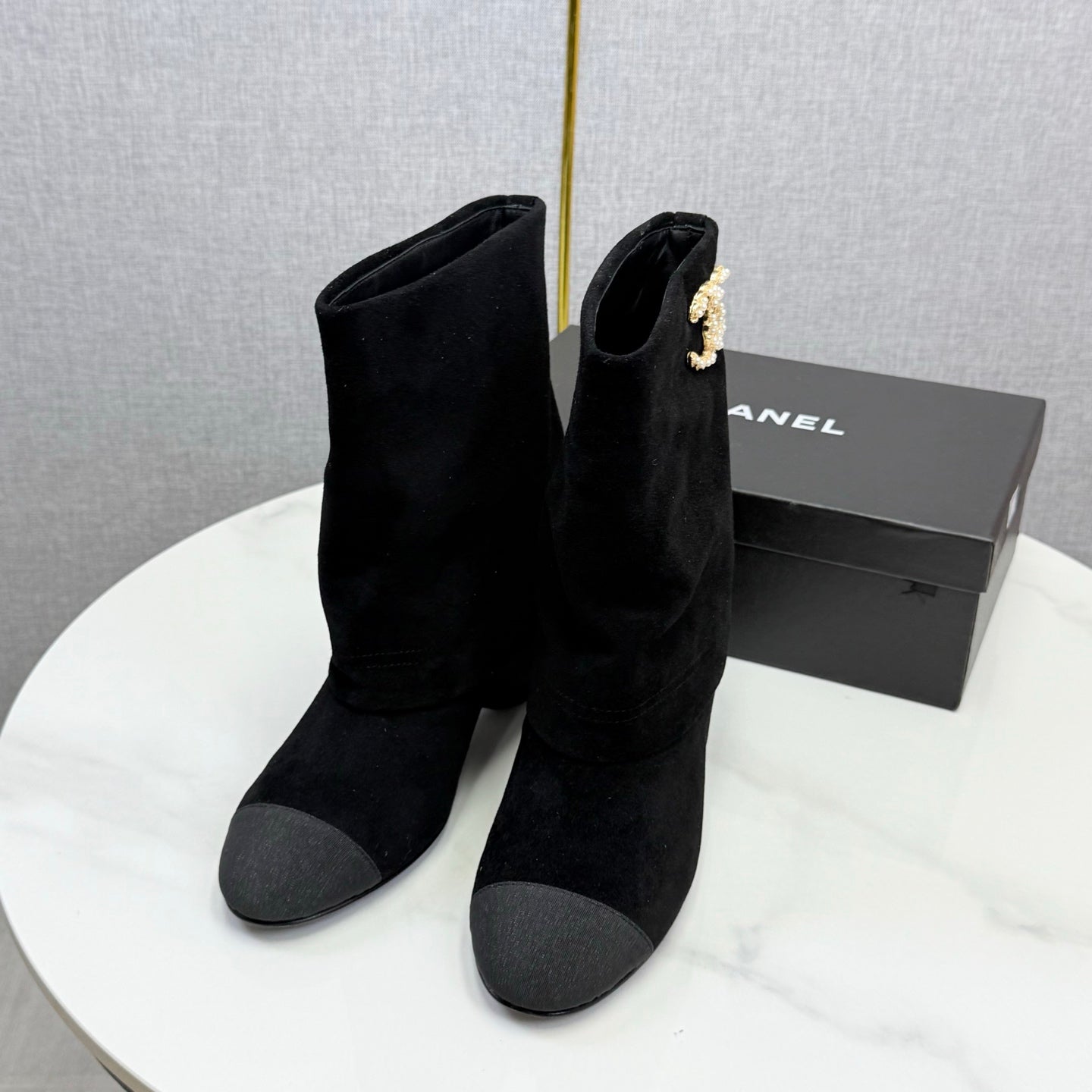 CC 25 Ankle Boot Black Suede Grosgrain 444487