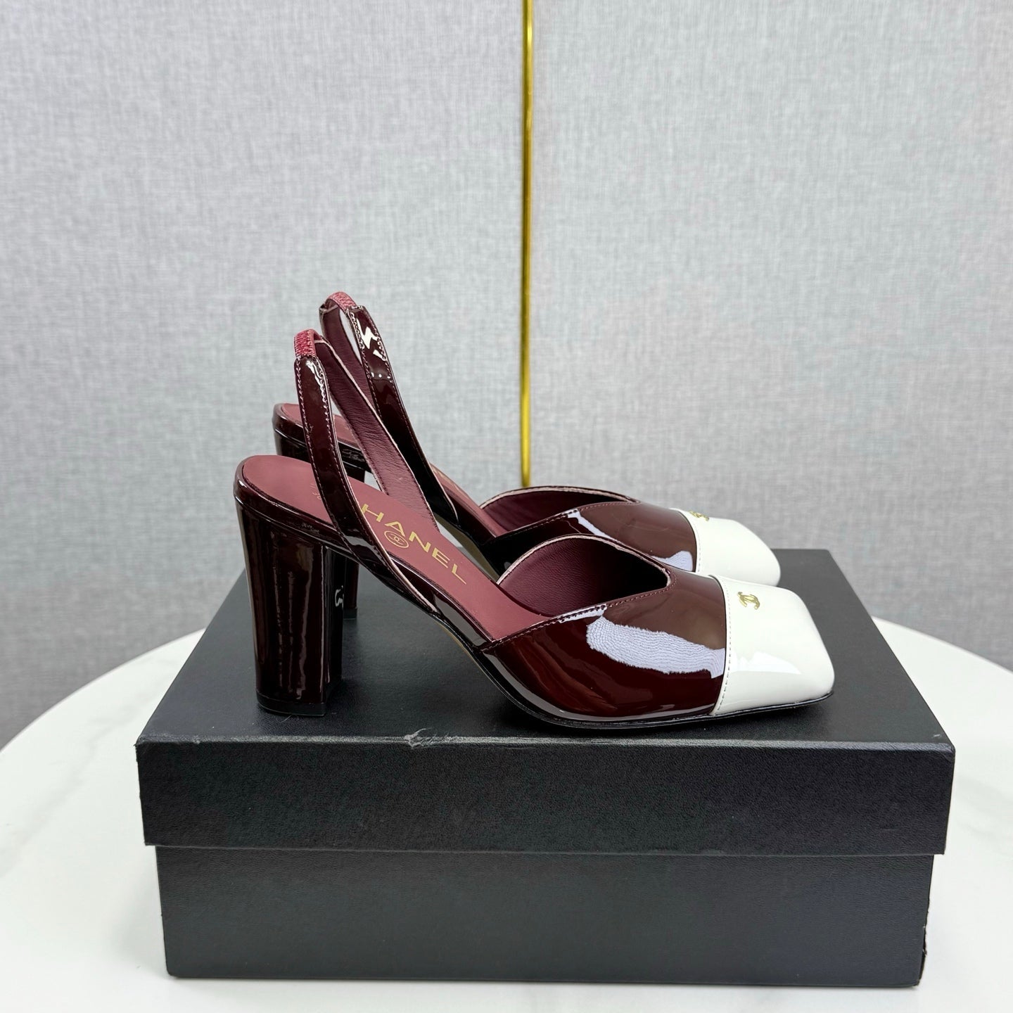 CC 25FW Square Toe Slingback White Dark Burgundy Patent Leather 541136