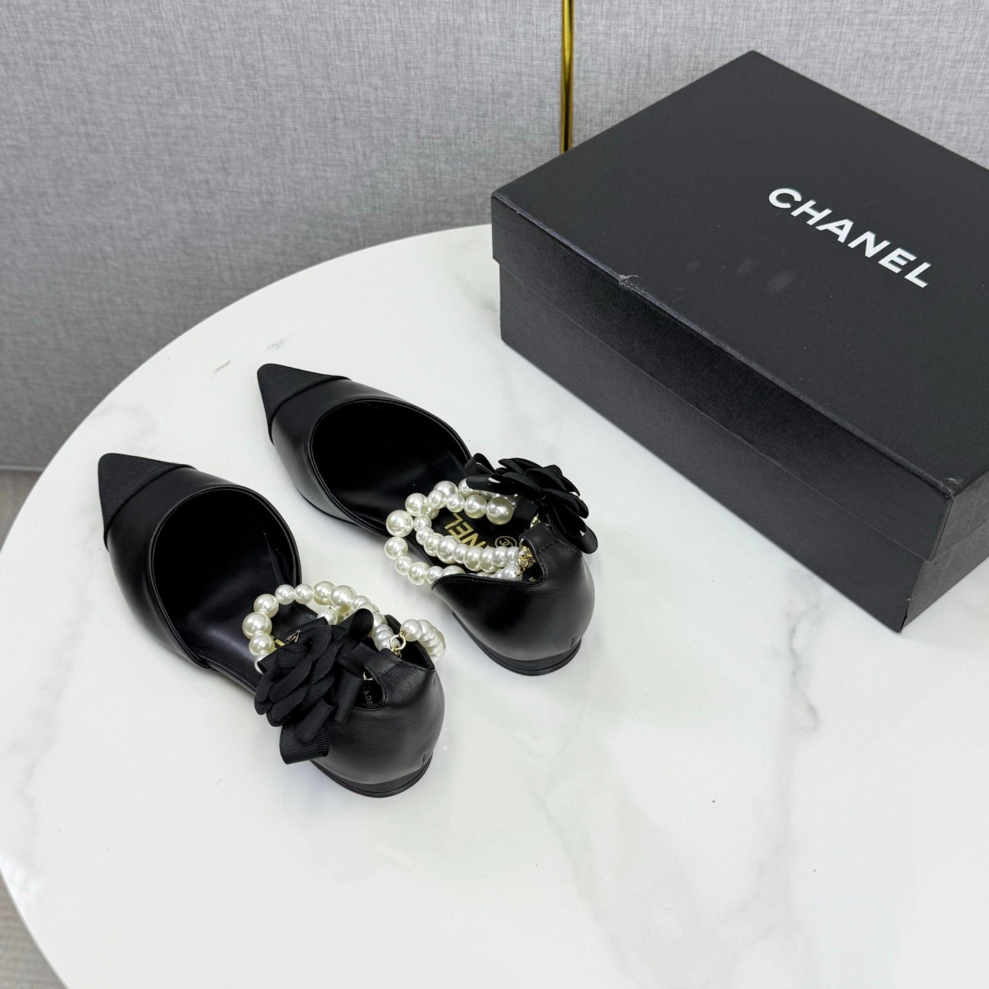 CC 25K New Pearl Chain Slingback Black Sheepskin Fabric 541065