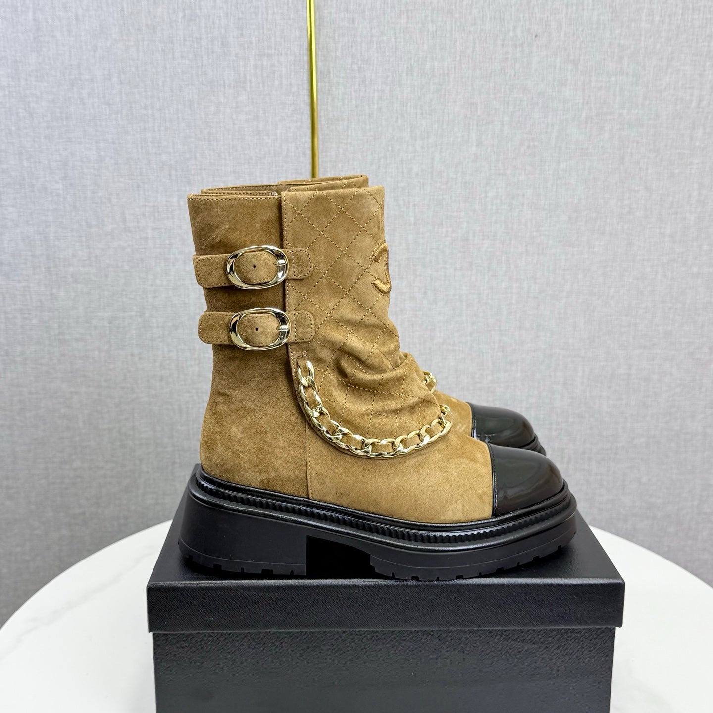 CC 25B AW Ankle Boots Black Brown Quited Suede Patent Leather 541069 GHW