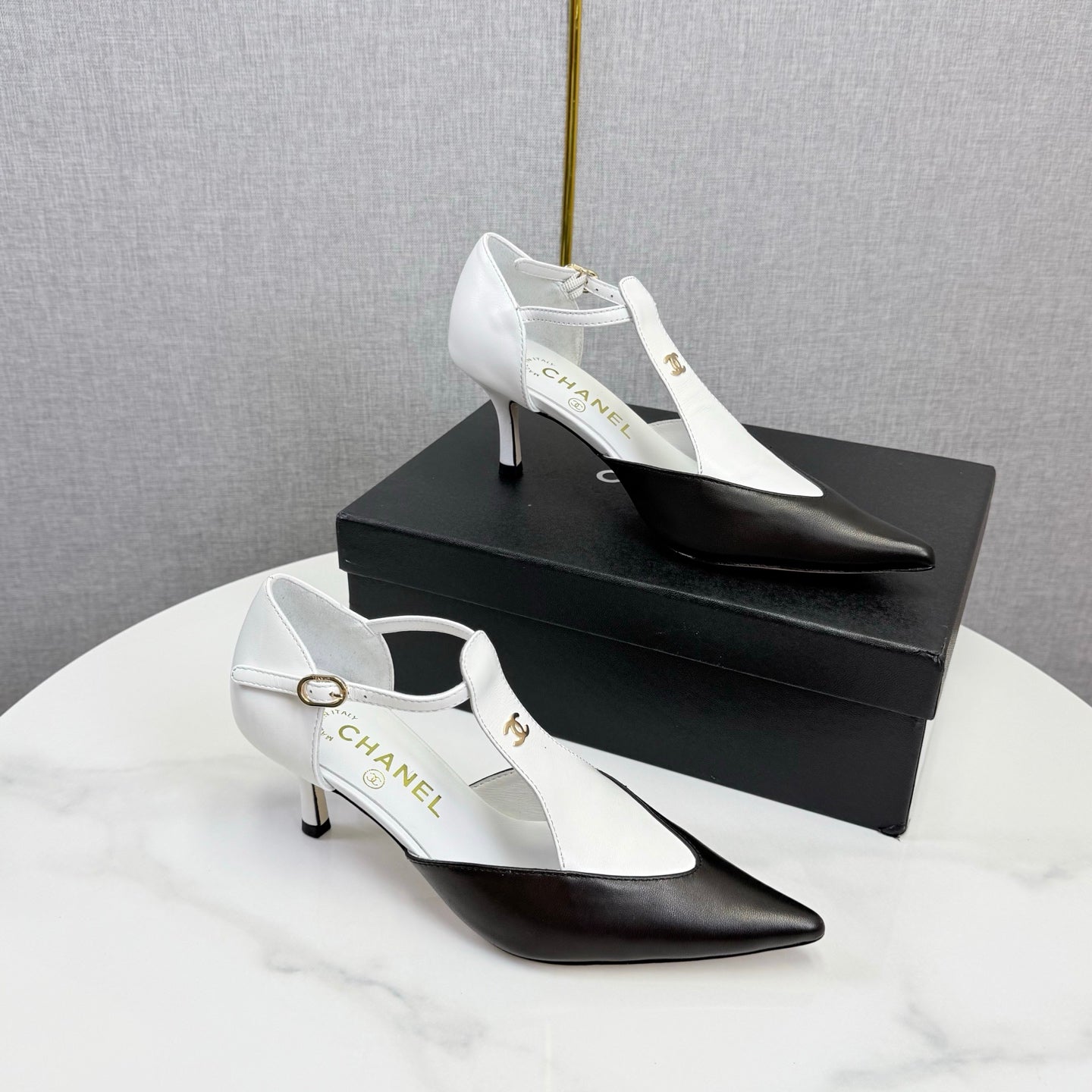 CC T-Strap Kitten Heels White Black Sheepskin 619976