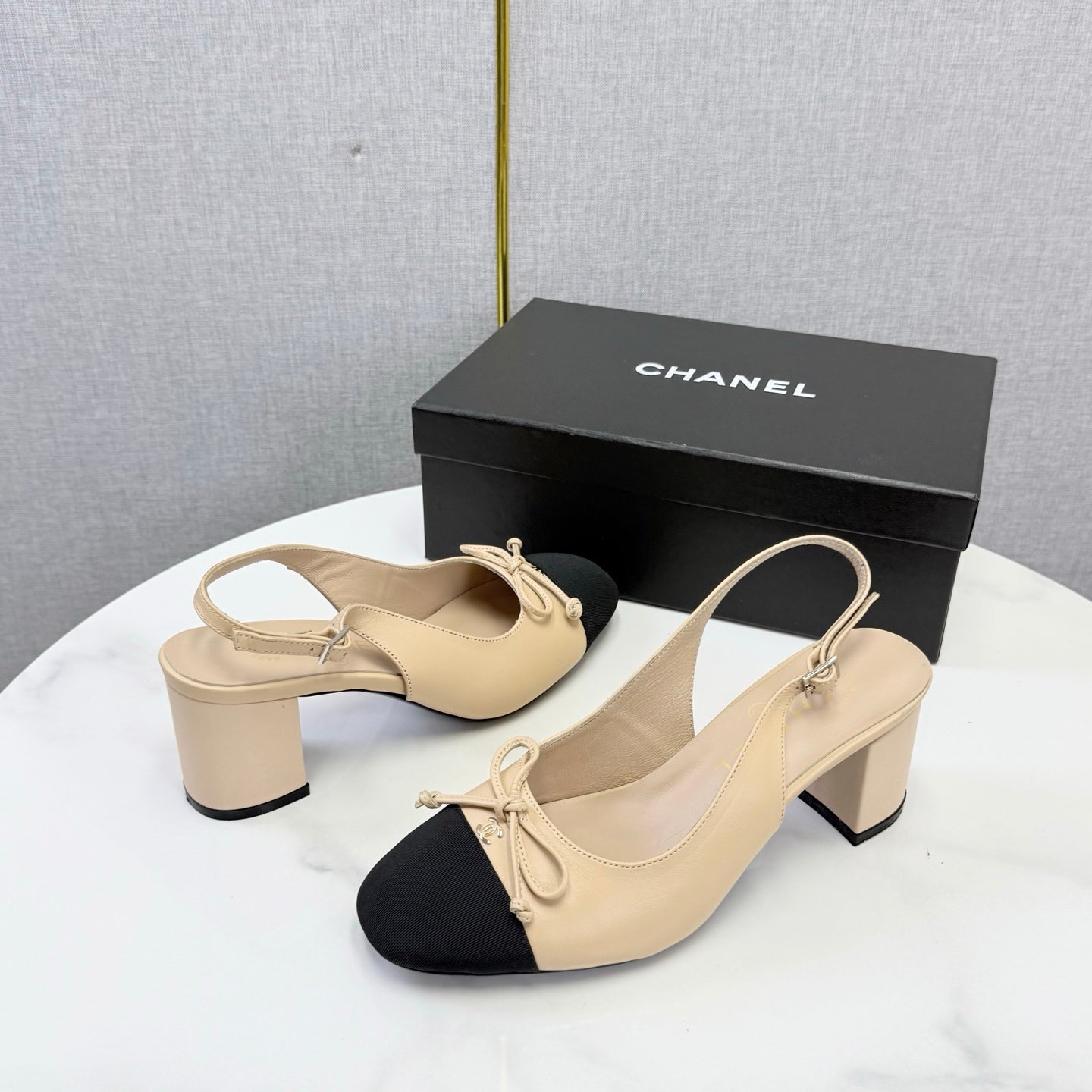 CC 26s Slingback Heels 45 Mm In Beige Lambskin And Fabric