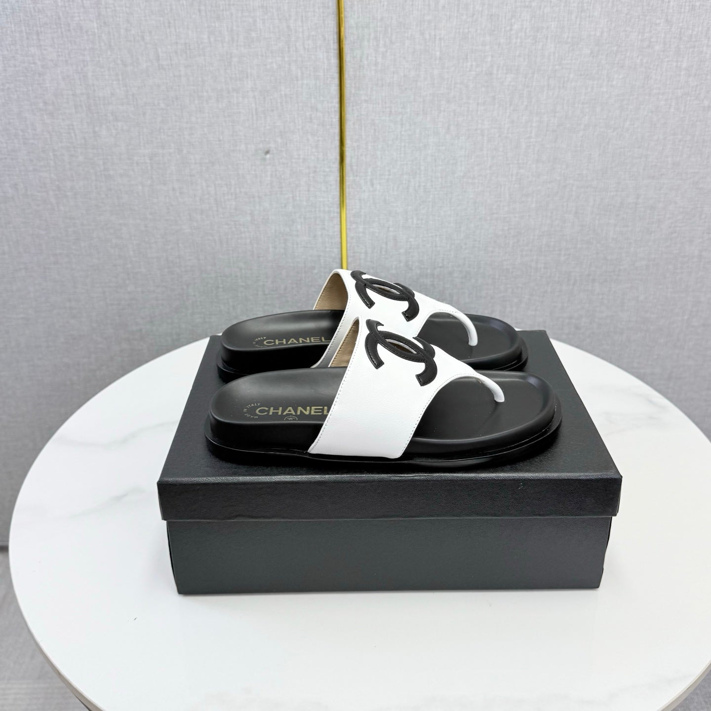 Chanel 26s CC Thong Slides White Lambskin