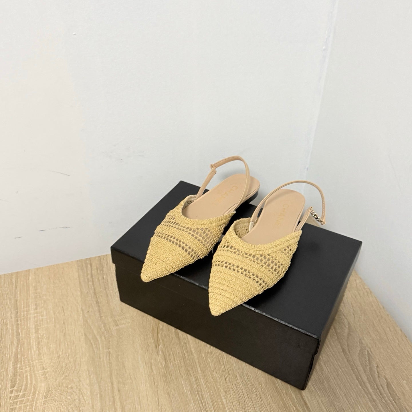 CC 26s Slingback Beige Straw 865690