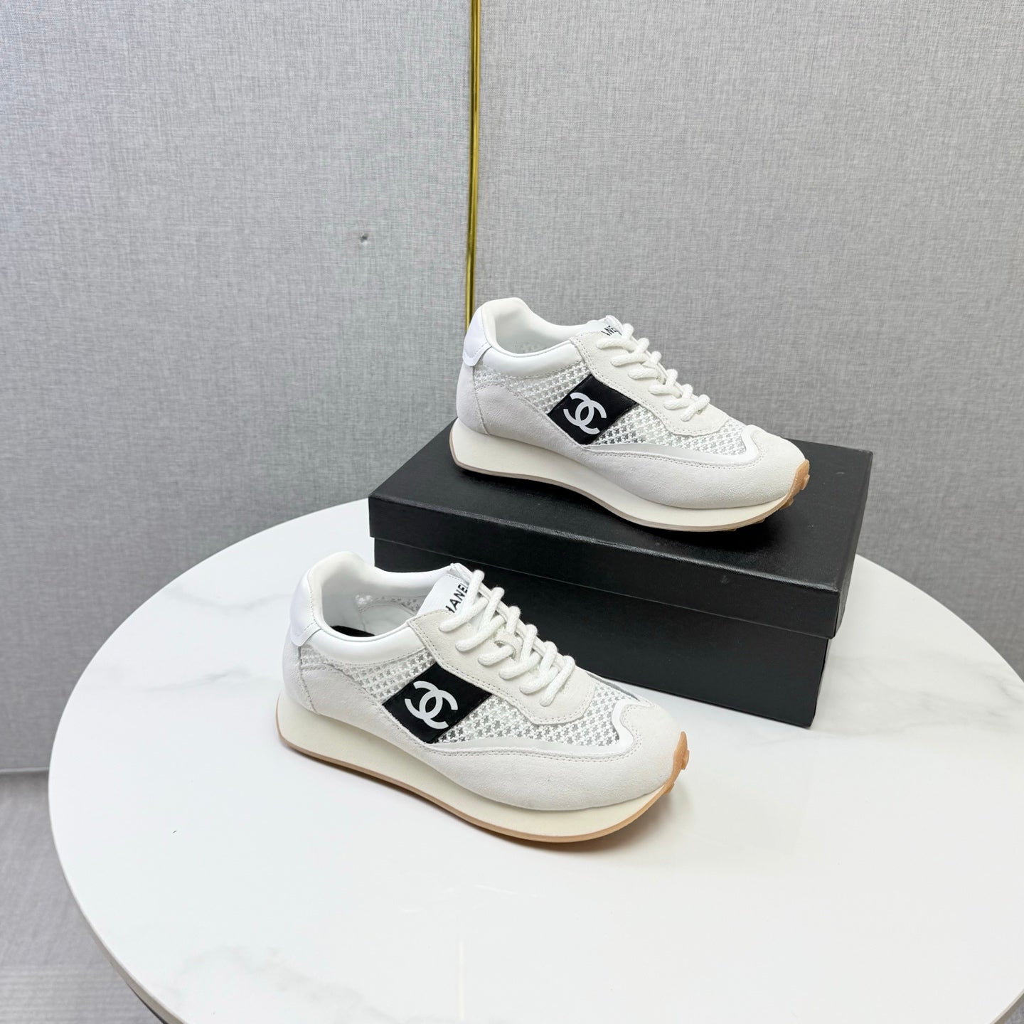 CC 26s Trainer Sneakers White Mesh Suede 865802