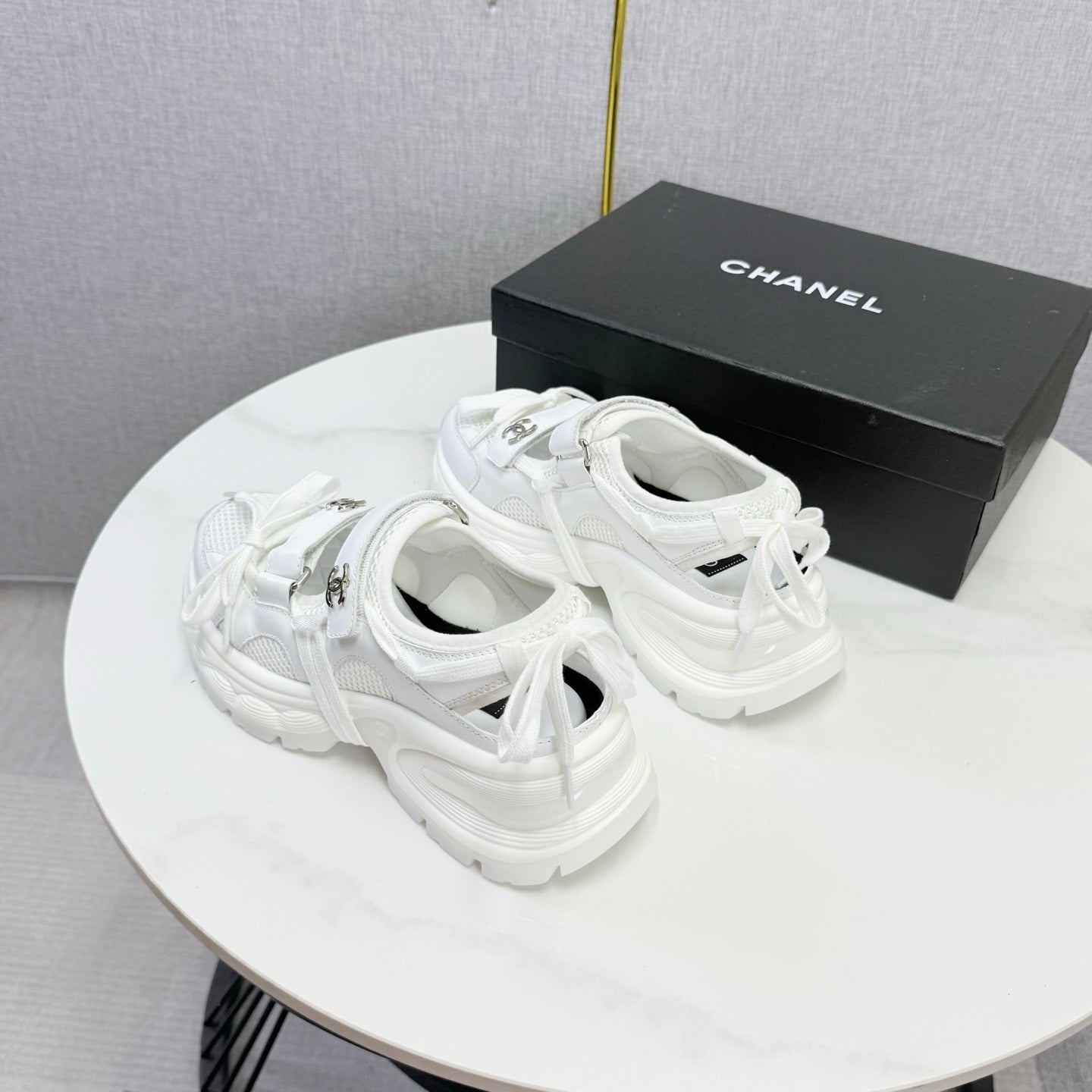 CC 26s Casual Sneakers White Leather Mesh 865832