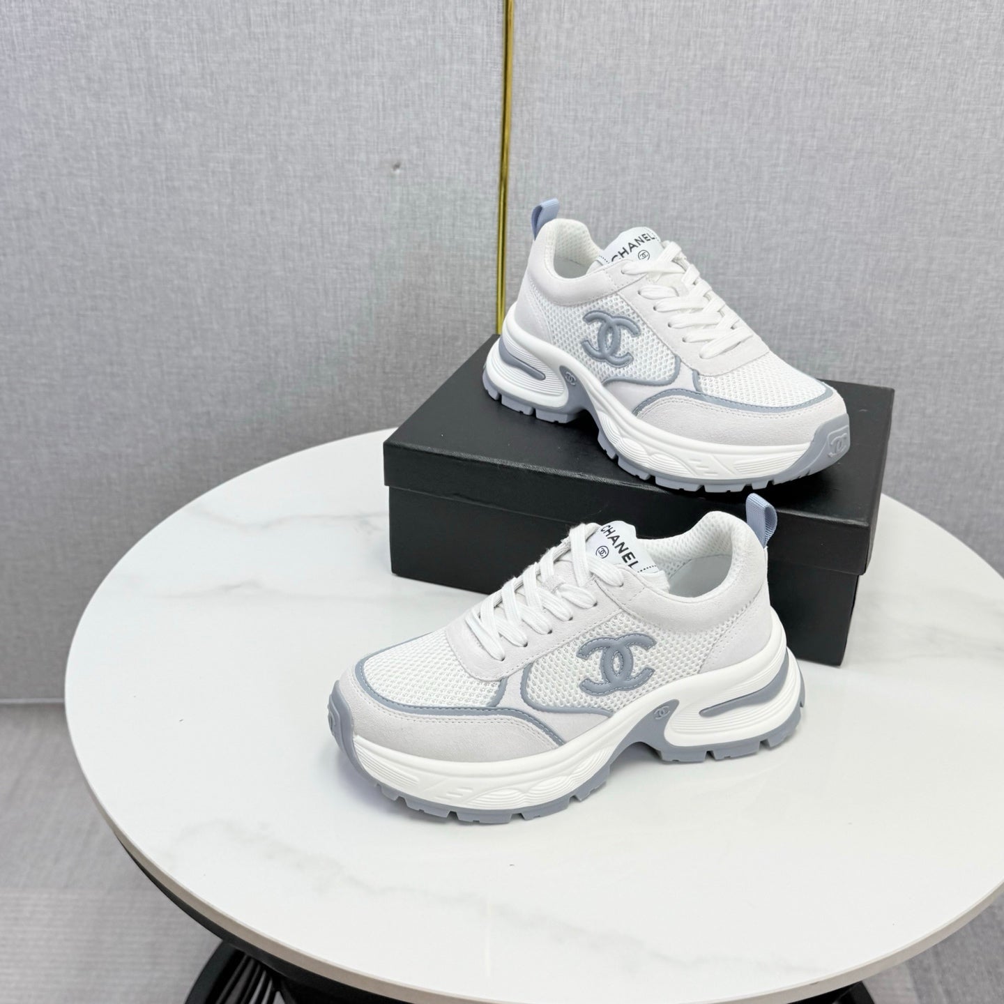 CC 26s Casual Sneakers White Grey Mesh Suede 865841