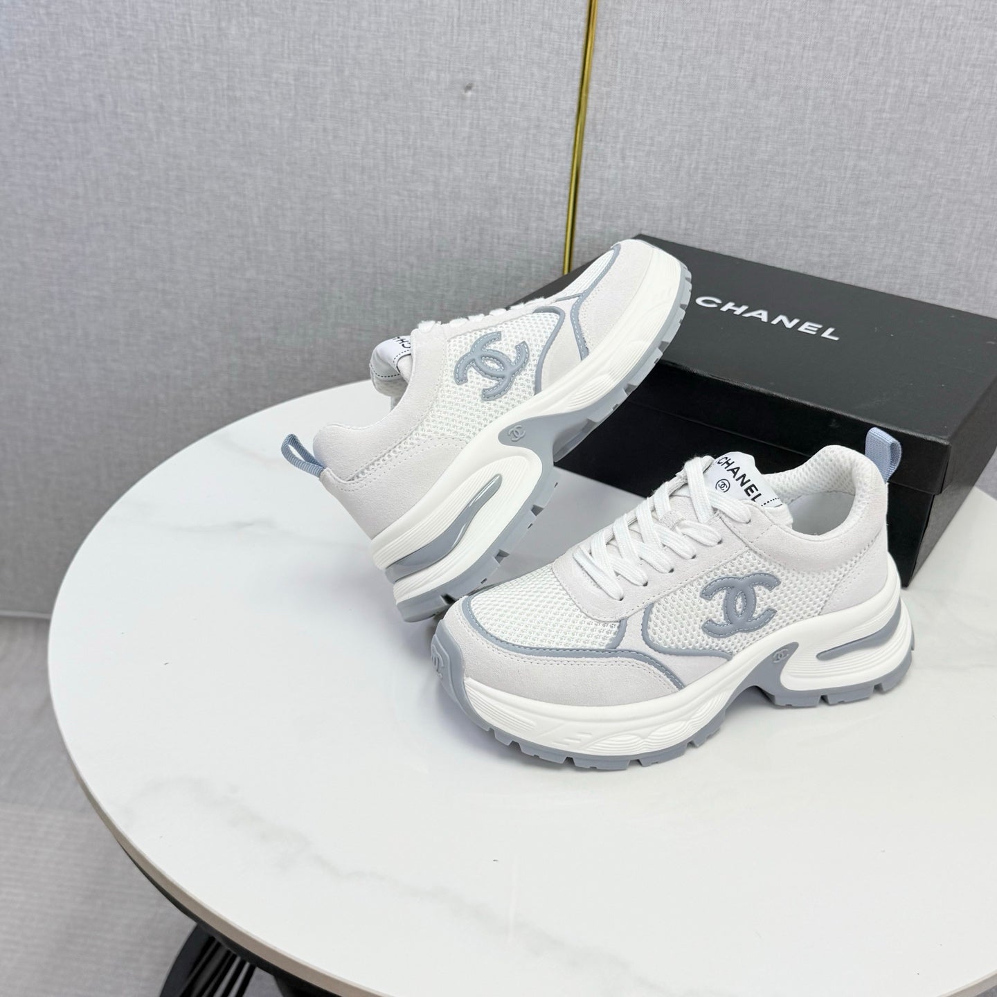 CC 26s Casual Sneakers White Grey Mesh Suede 865841