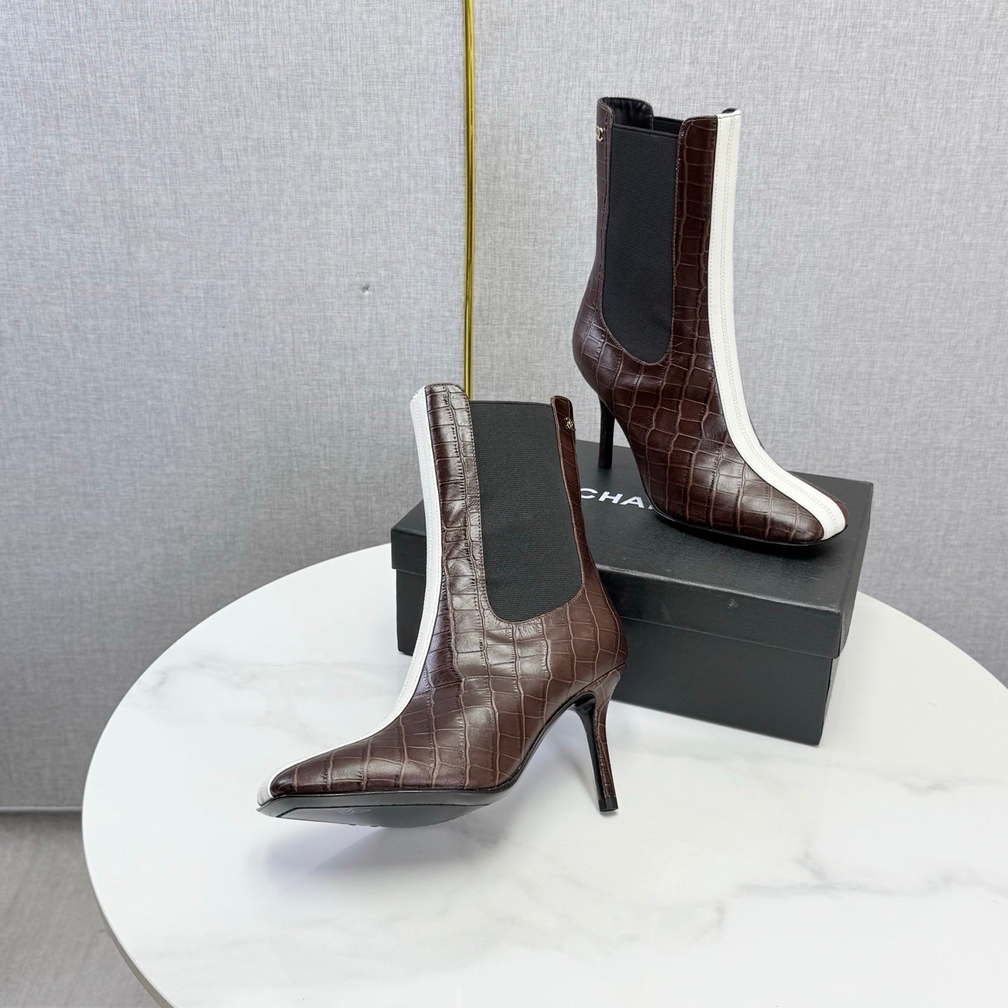 CC 26s Metiers d'Art Boot Coffee Embossed Leather 904448