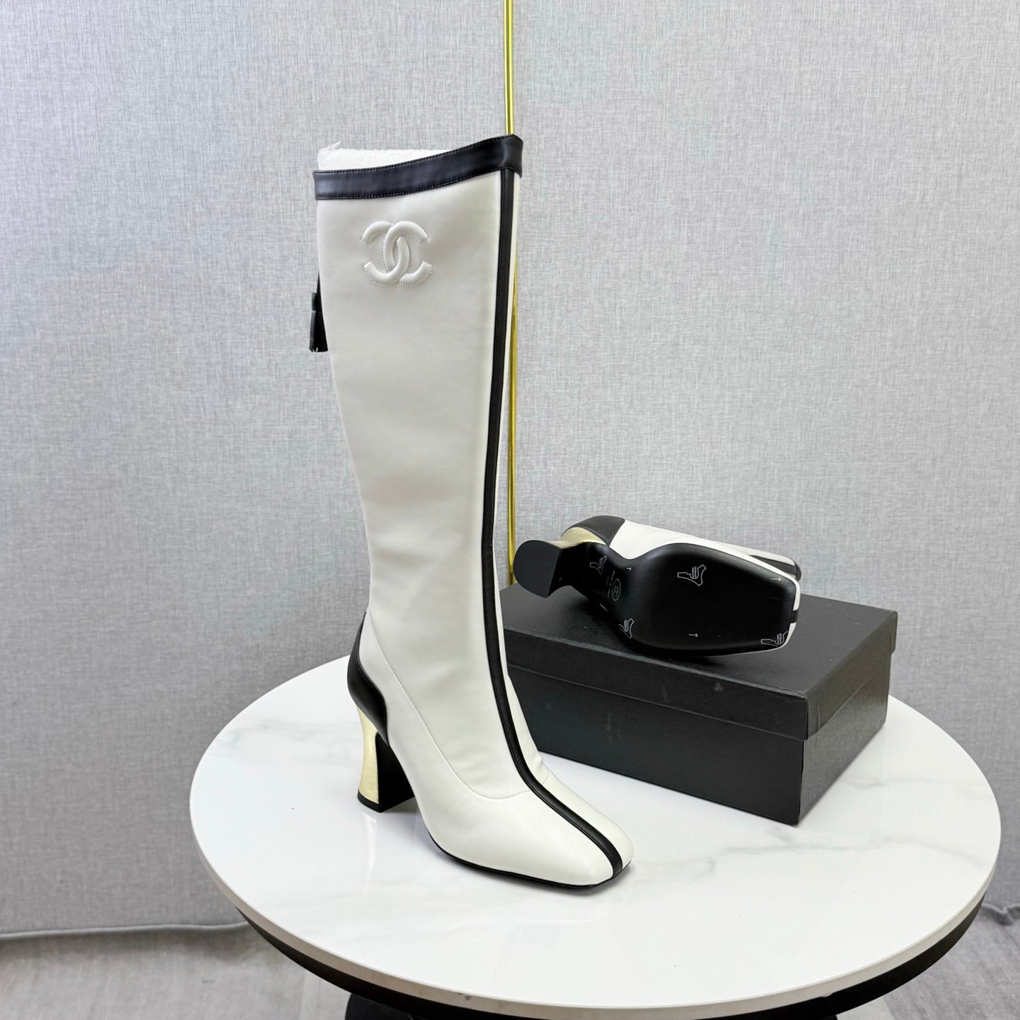 CC 26s Knee-High Boots Black White Sheepskin 904484