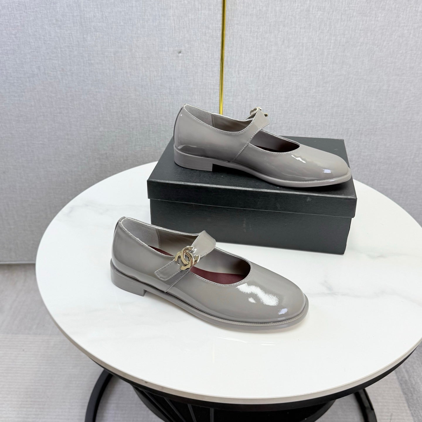 CC 26s Mary Jane Flats Grey Patent Leather 904493