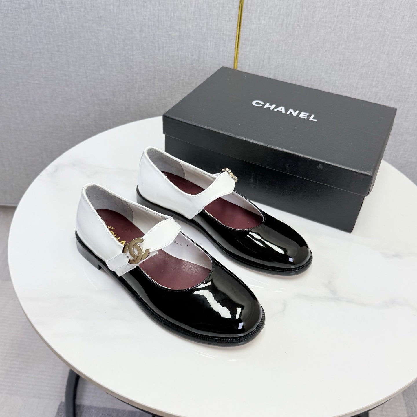 CC 26s Mary Jane Flats Black White Patent Leather 904494