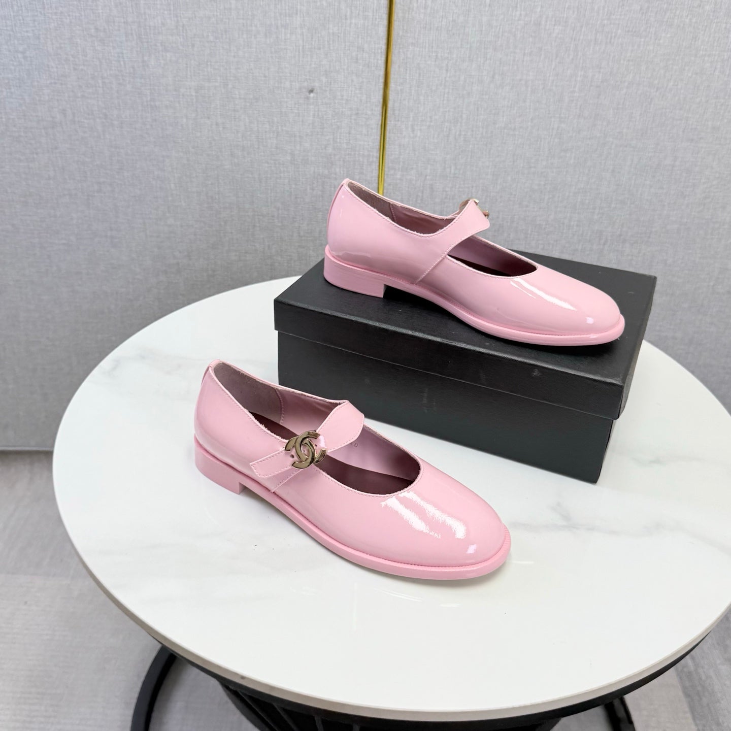 CC 26s Mary Jane Flats Light Pink Patent Leather 904496