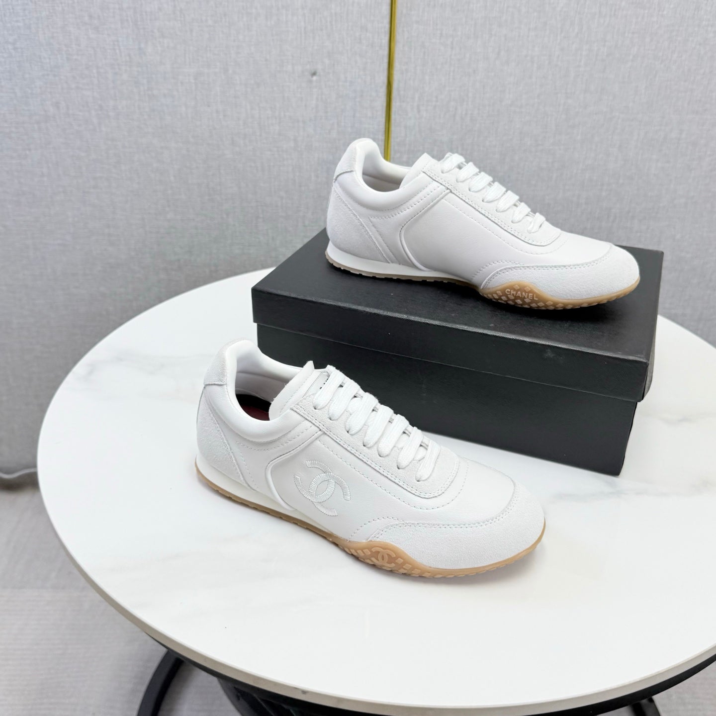 CC 26s Sneakers White Leather Suede 972903