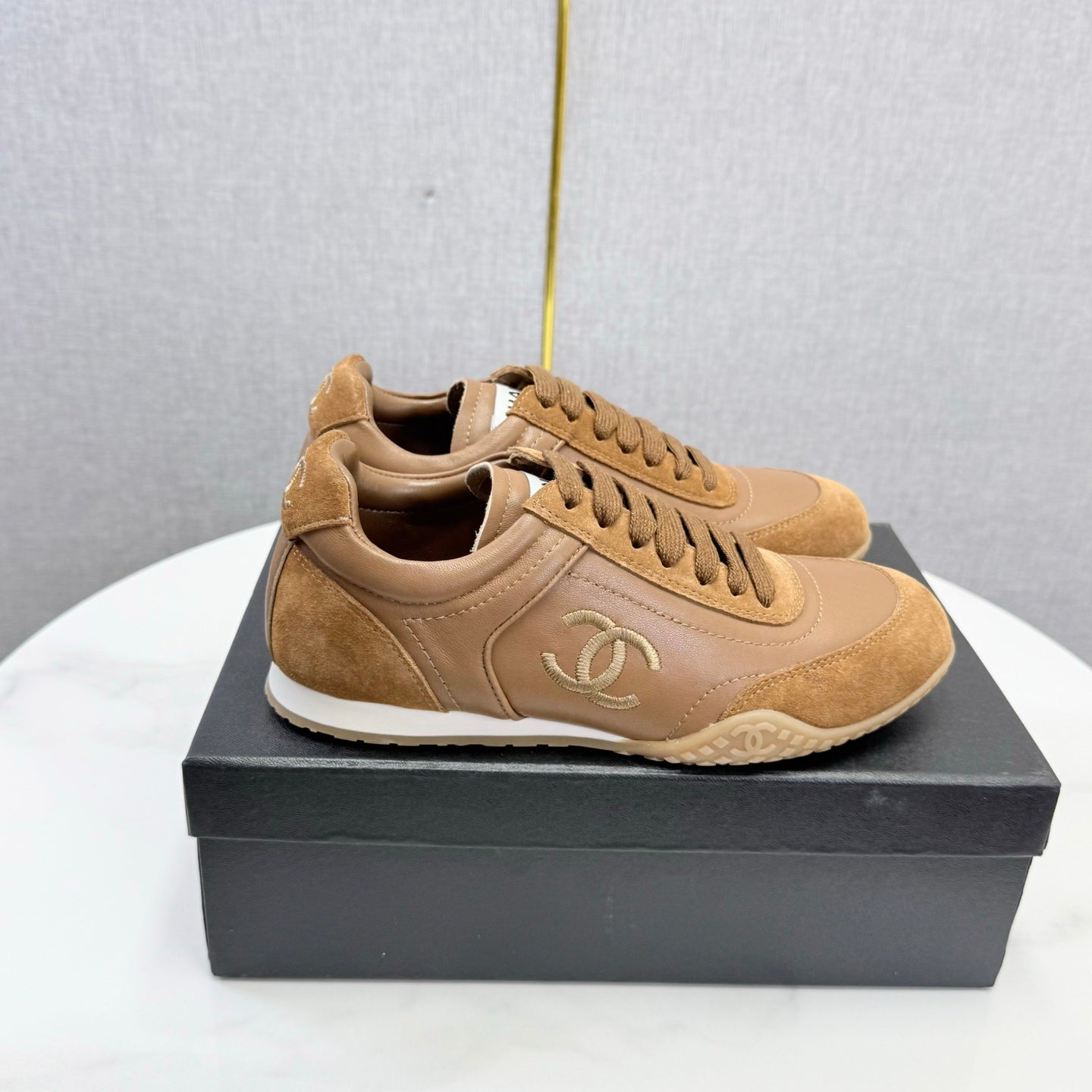 CC 26s Sneakers Brown Leather Suede 972905