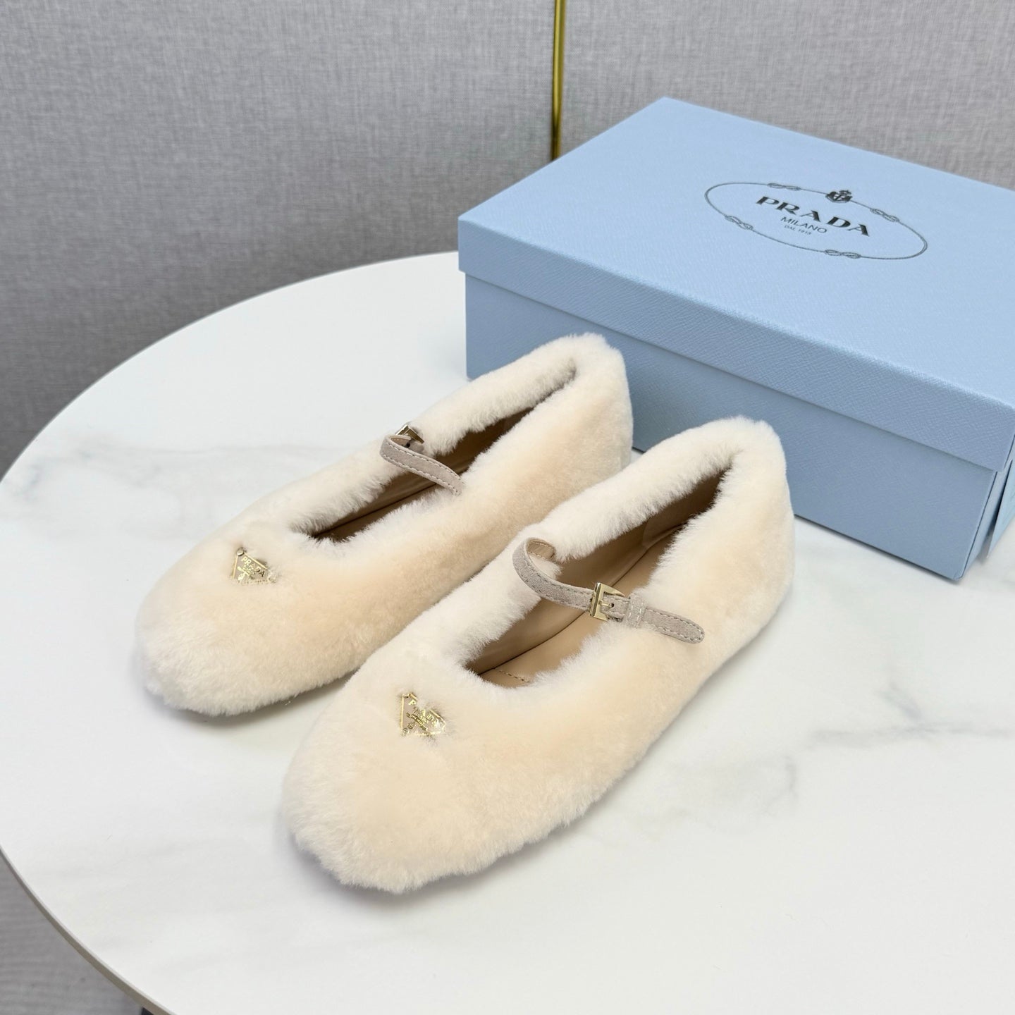 Prada 26s Ballerina Flats Strap With Buckle Cream Fur 973286