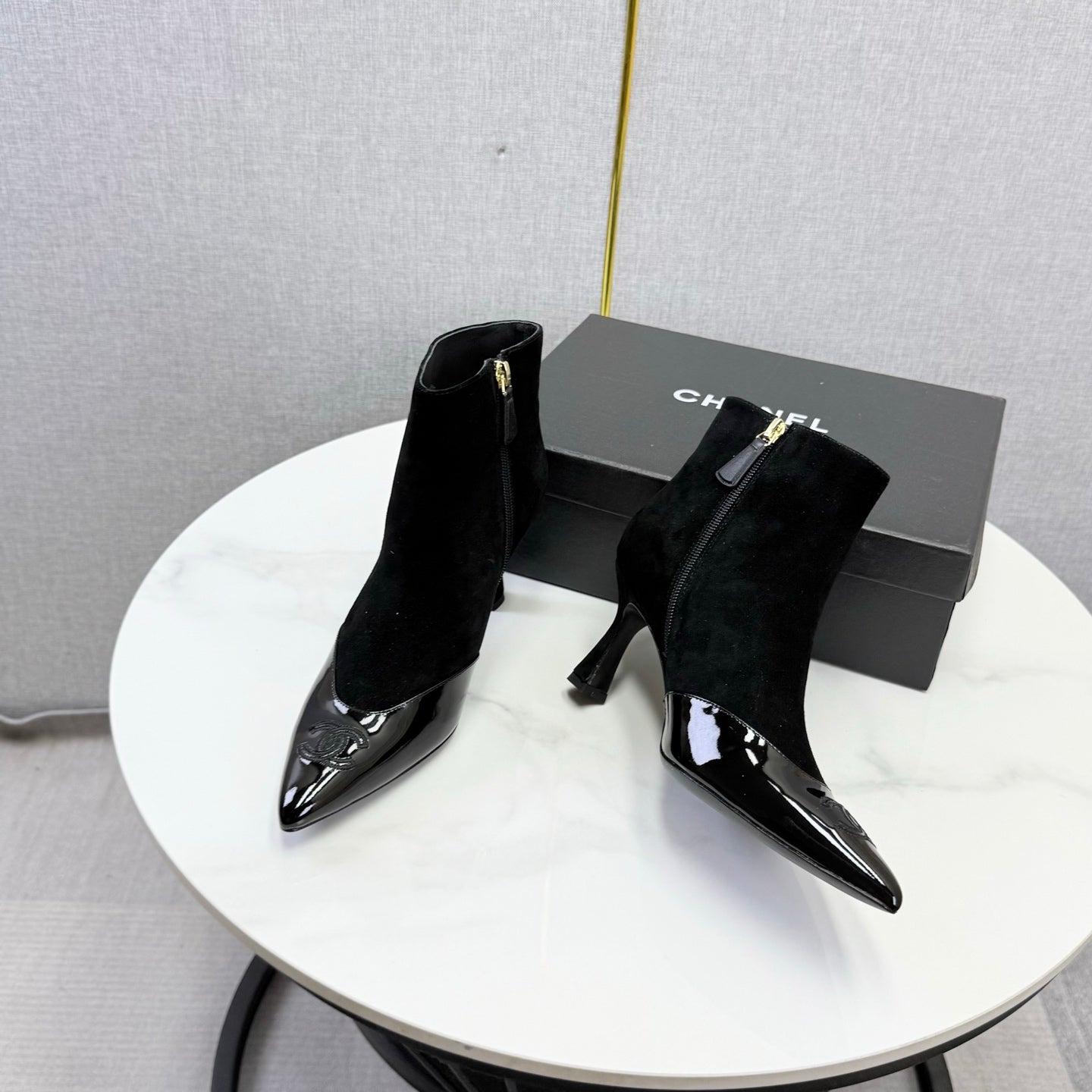 CC 26s Pointed-Toe Stiletto Ankle Boots Black Suede 972792