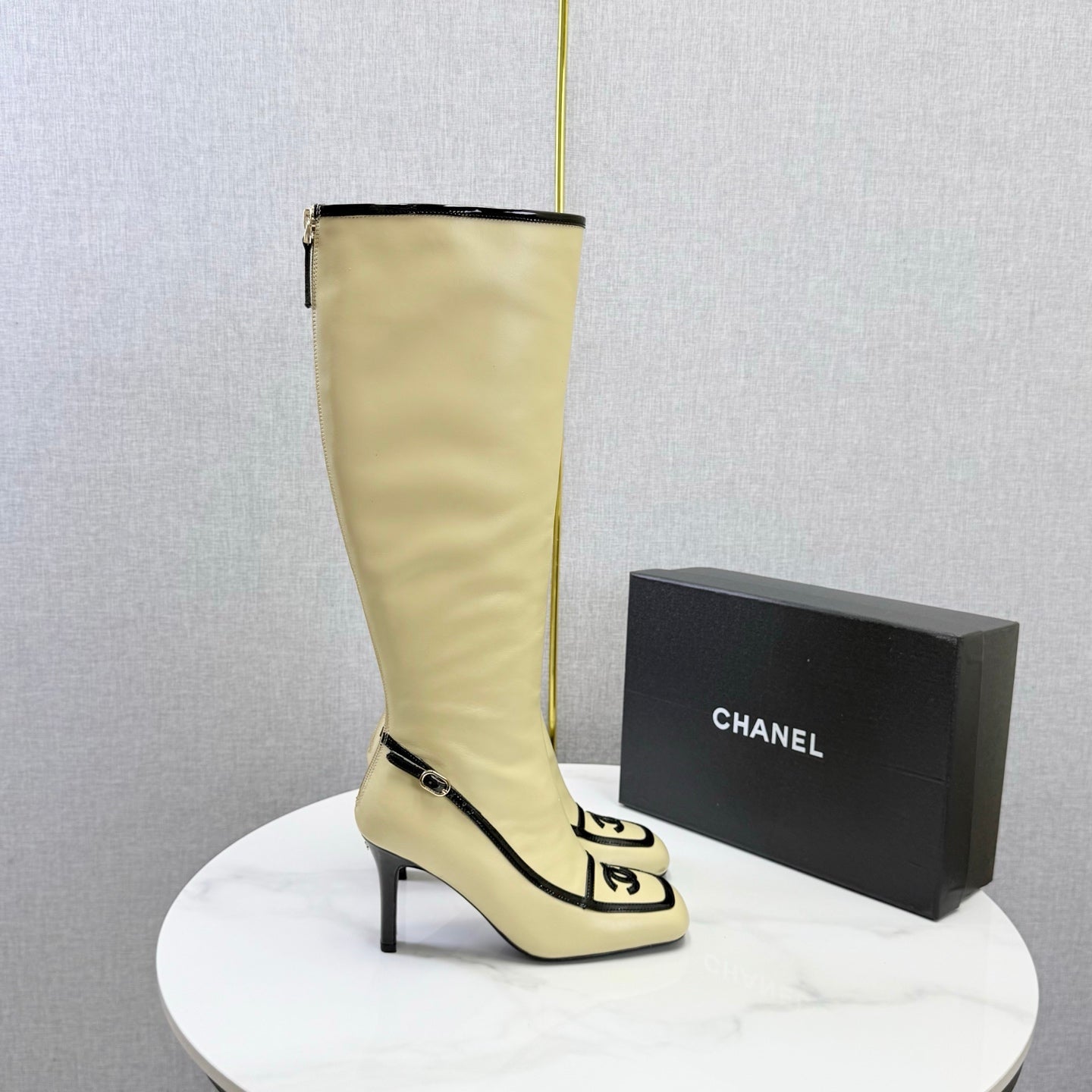 CC 26s Silhouette Long Boots Beige Black Sheepskin 972810