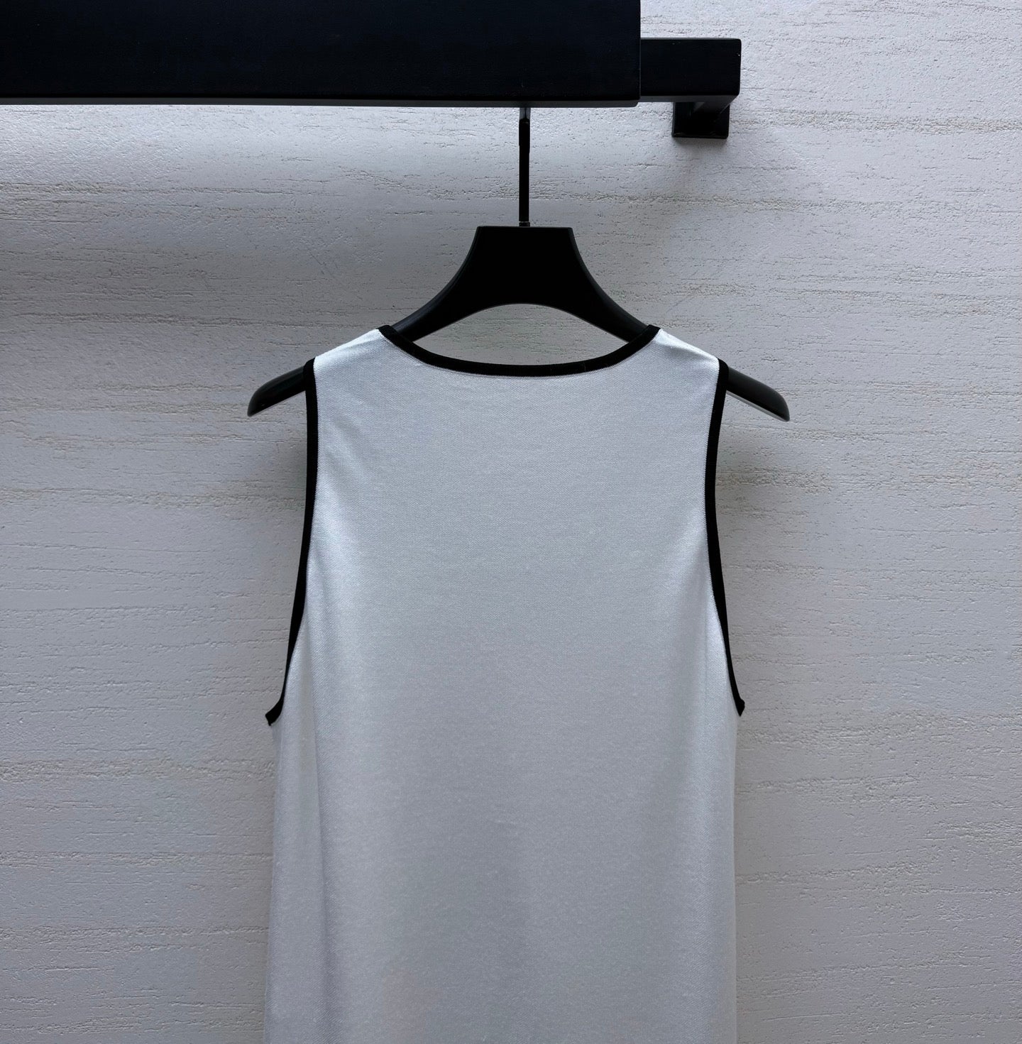 CC 26s Vest White Silk 398070