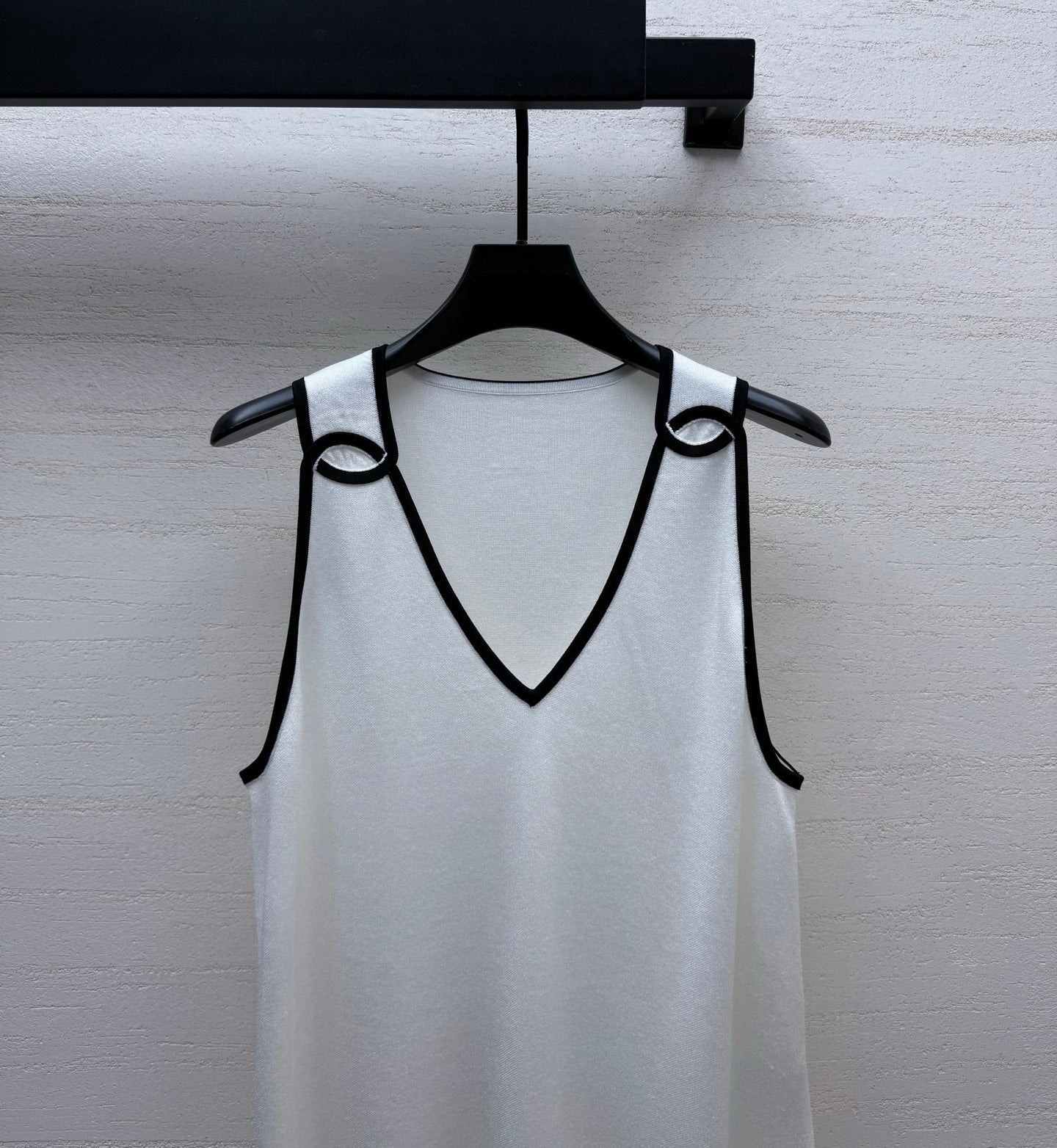 CC 26s Vest White Silk 398070