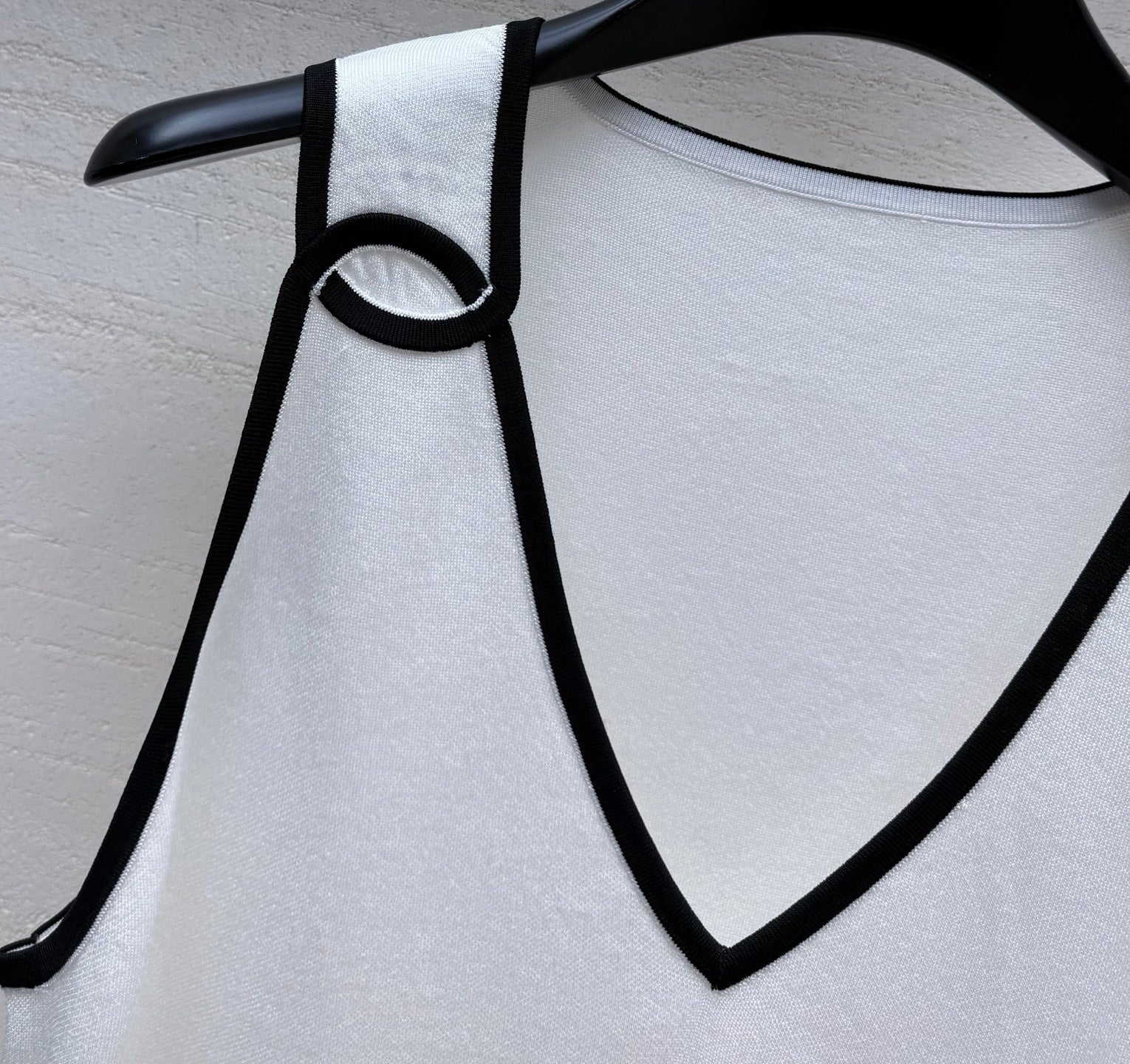 CC 26s Vest White Silk 398070
