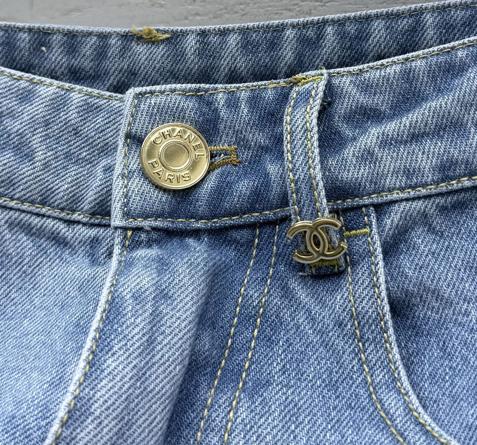 CC 26s High-Waisted Wide-Leg Jeans 423792